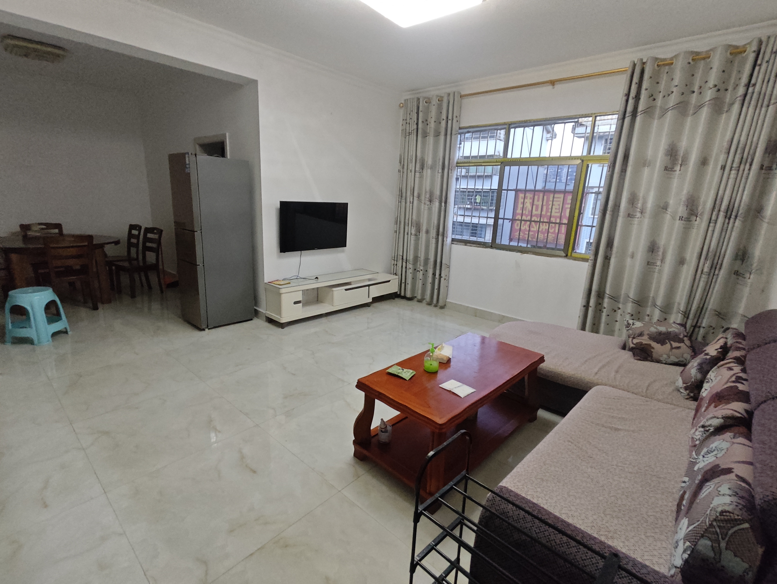 蒸水花苑 3室1厅1卫 1100.0元/月 蒸水花苑 3室1厅1卫 1100.0元/月室内图