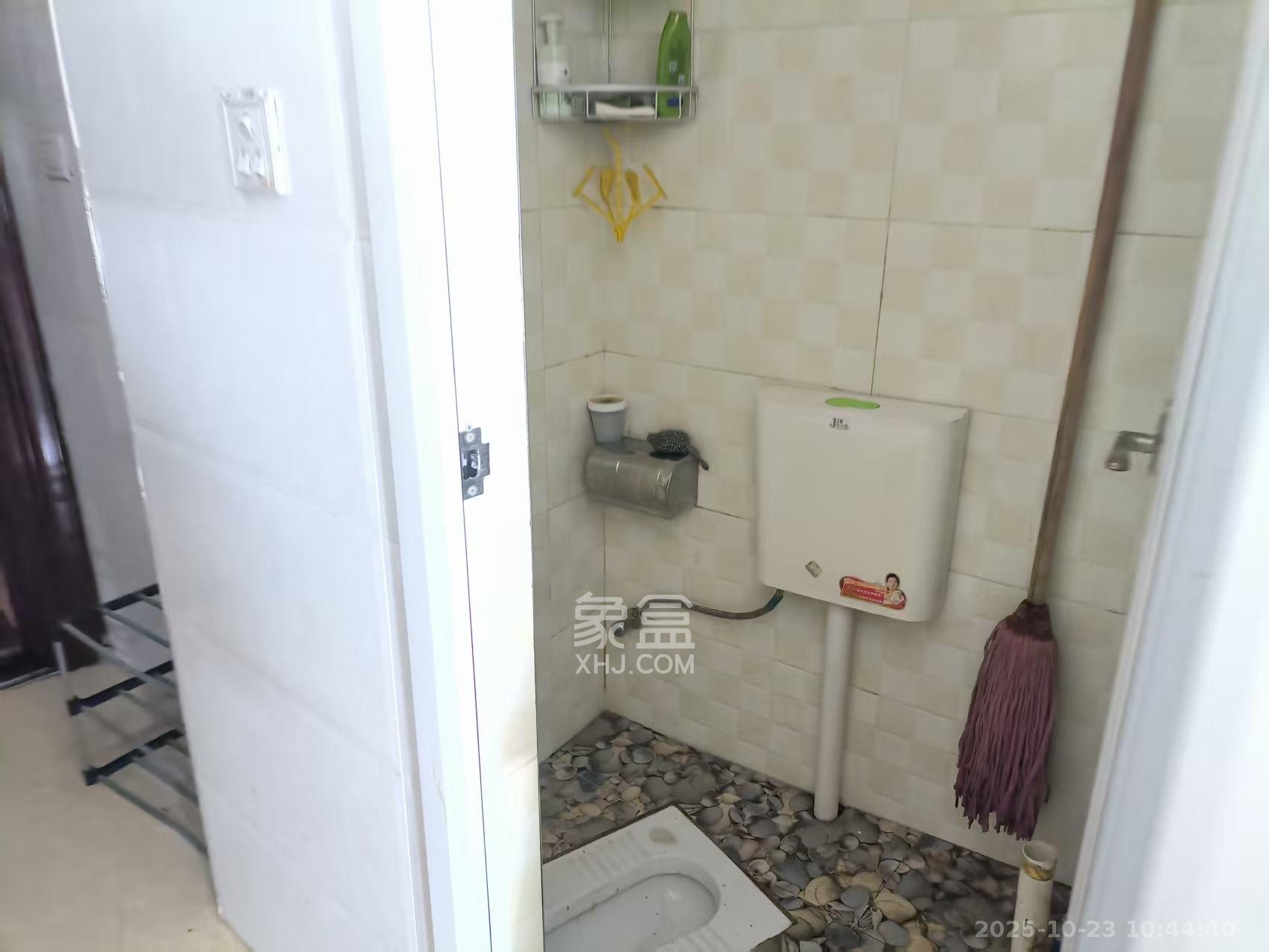 湖韵佳苑  1室1厅1卫    1000.0元/月室内图