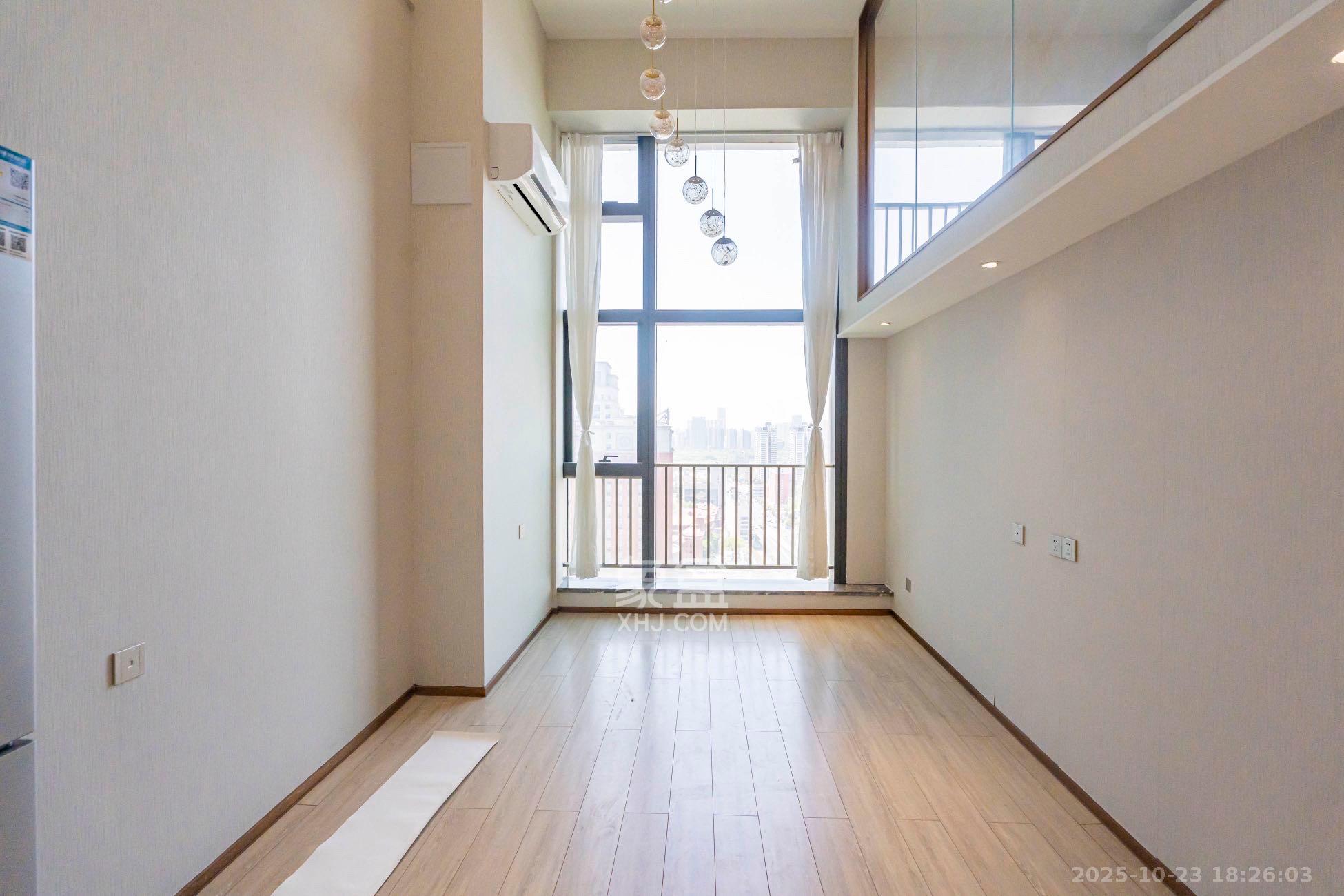 华远华时代  3室2厅2卫    3600.0元/月