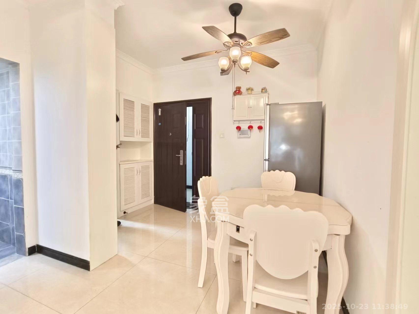 宜家湘颂(景致雅苑)  2室1厅1卫    2500.0元/月 宜家湘颂(景致雅苑)  2室1厅1卫    2500.0元/月室内图