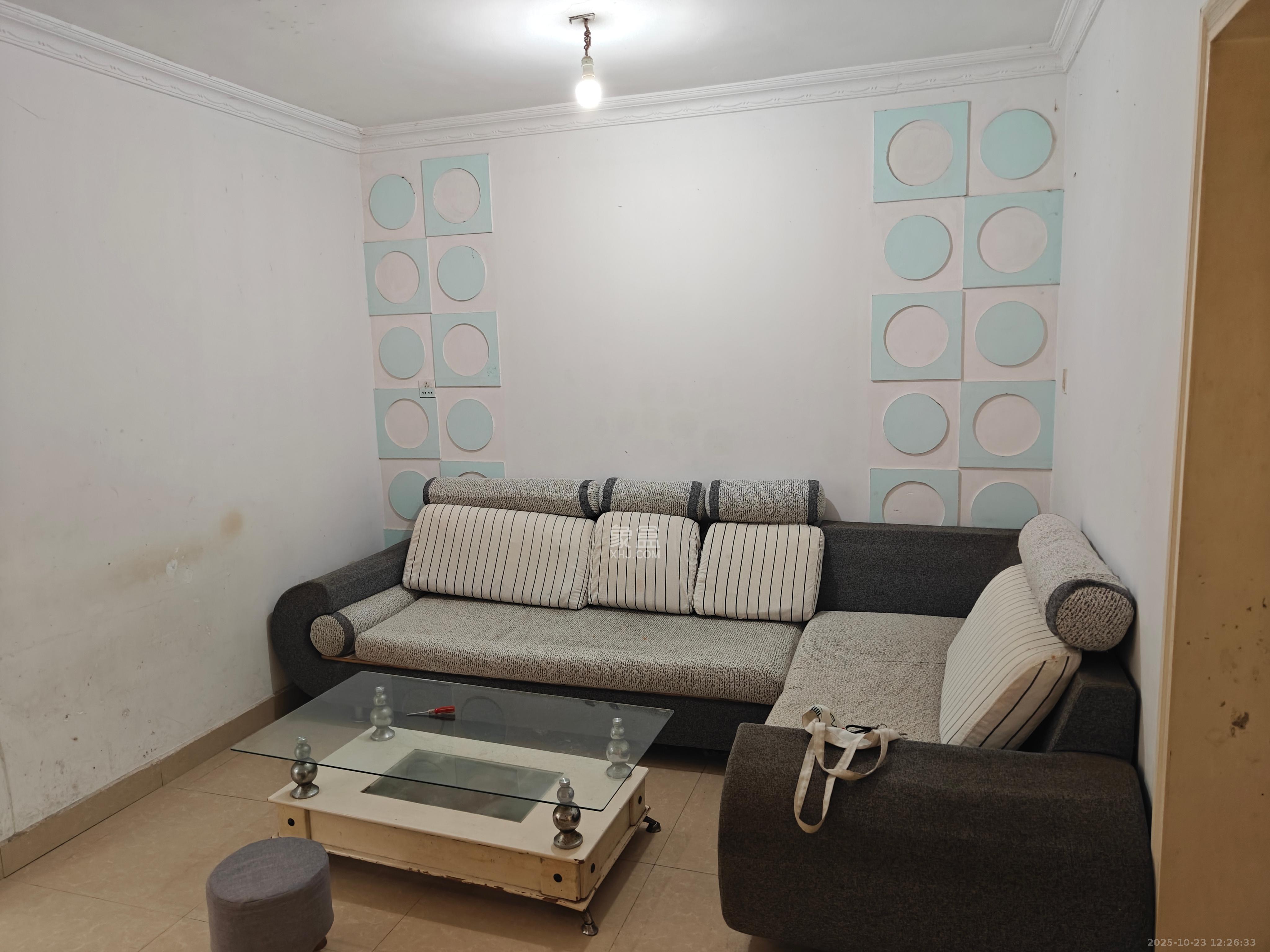 汽制宿舍  2室2厅1卫    1200.0元/月