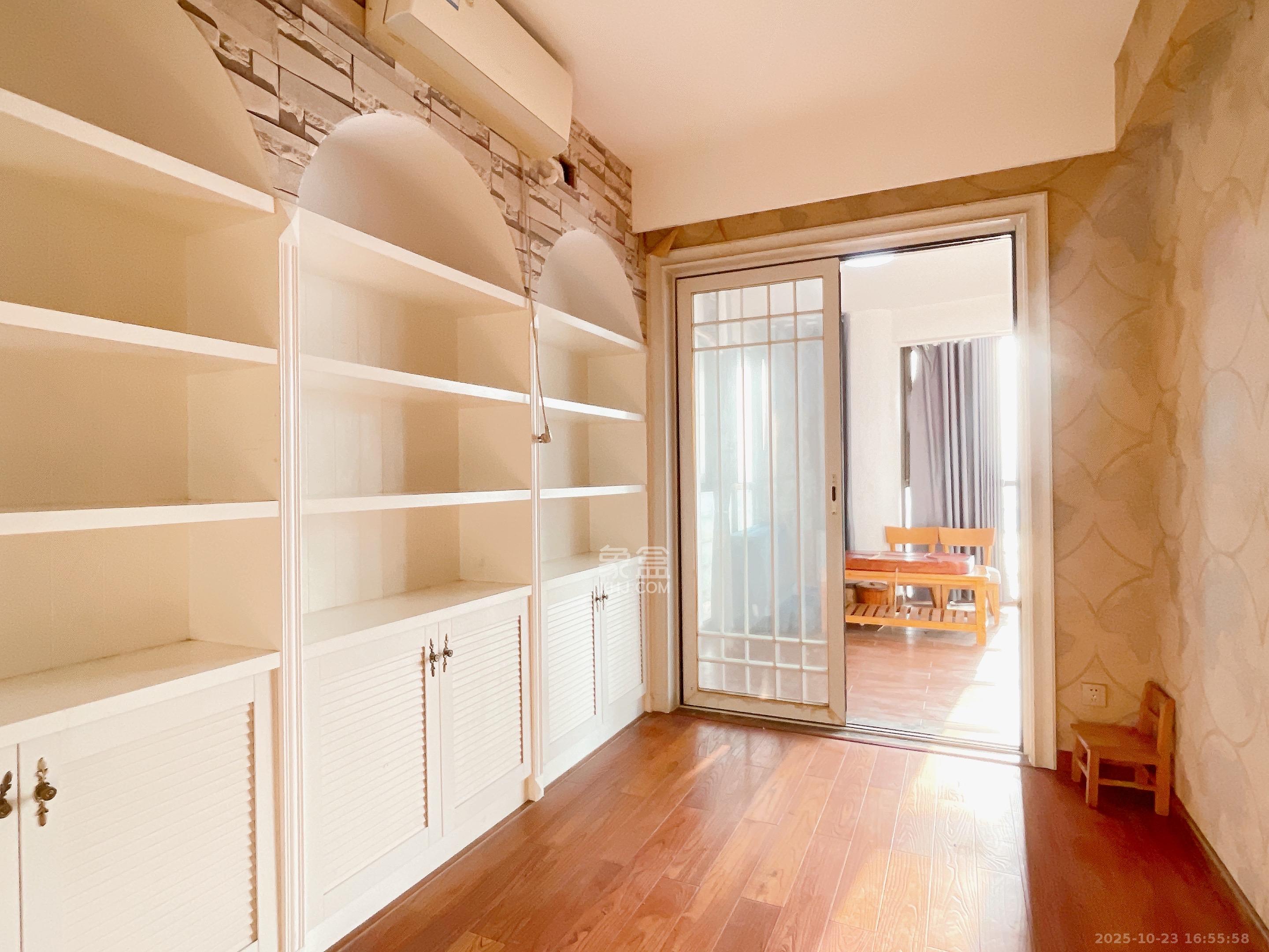 华盛新外滩 3室2厅2卫 5000.0元/月 华盛新外滩 3室2厅2卫 5000.0元/月室内图