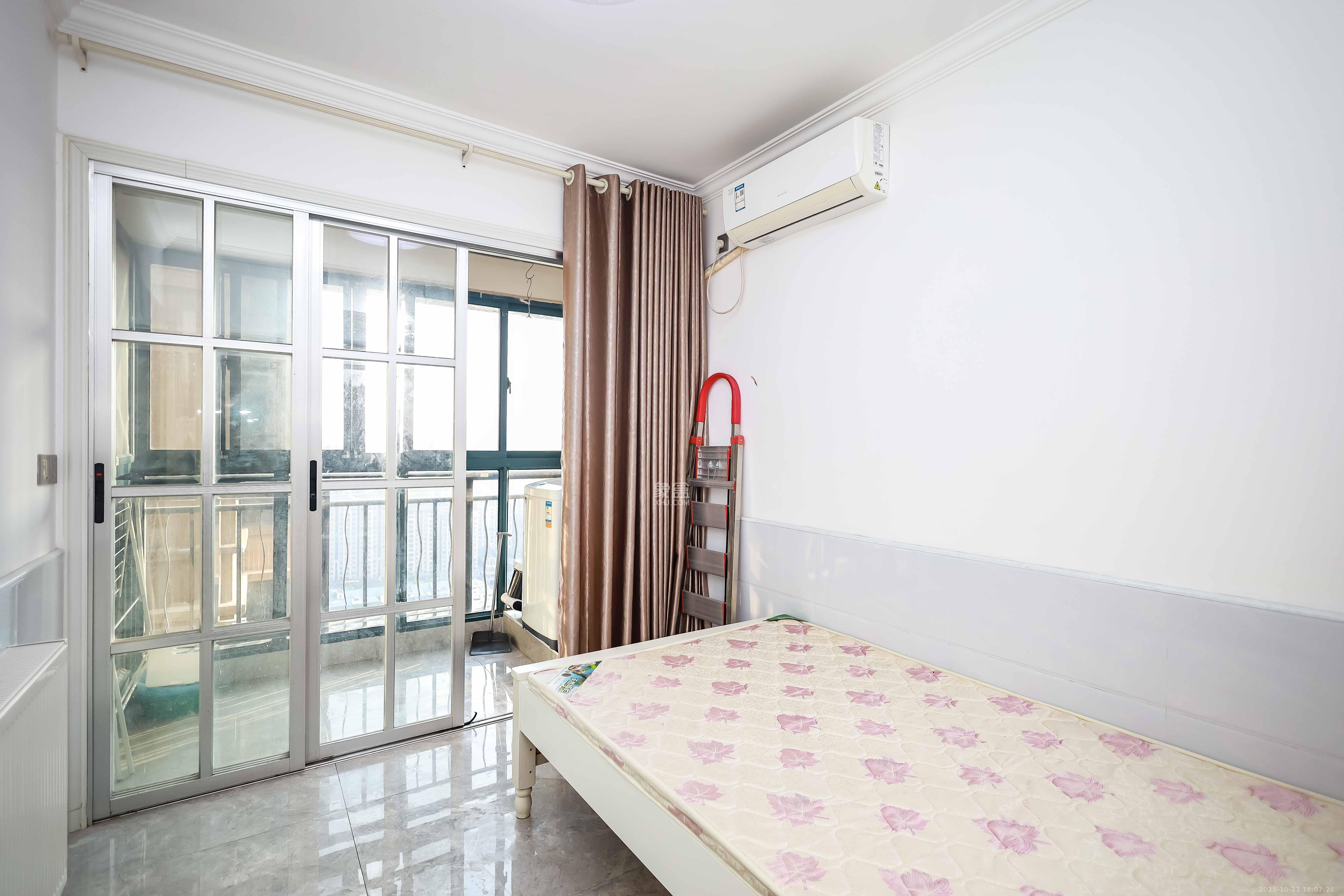 永祺西京  1室2厅1卫    122.0万 永祺西京  1室2厅1卫    122.0万卧室