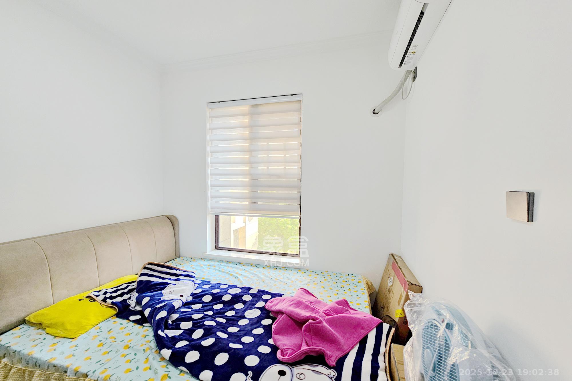 阳光城尚东湾青云苑 1室2厅1卫 84.98万 阳光城尚东湾青云苑 1室2厅1卫 84.98万卧室