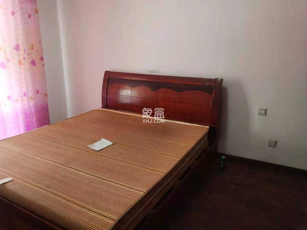 金域湾畔  2室1厅1卫    2300.0元/月室内图