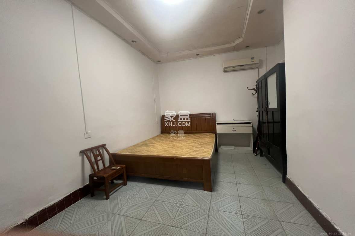 乔庄社区 2室1厅1卫 1200.0元/月 乔庄社区 2室1厅1卫 1200.0元/月室内图