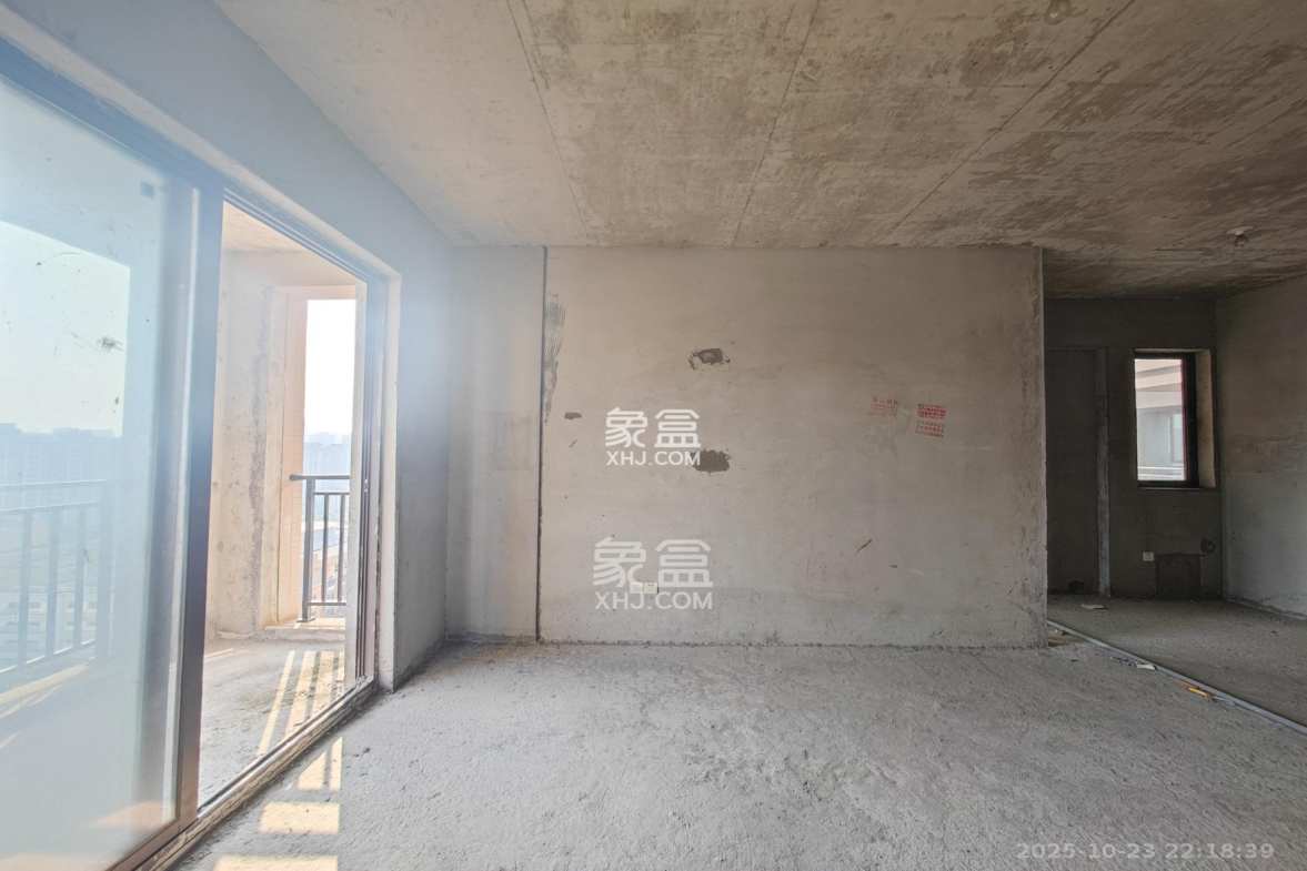 云开壹品樾玺 3室2厅2卫 87.0万 云开壹品樾玺 3室2厅2卫 87.0万客厅