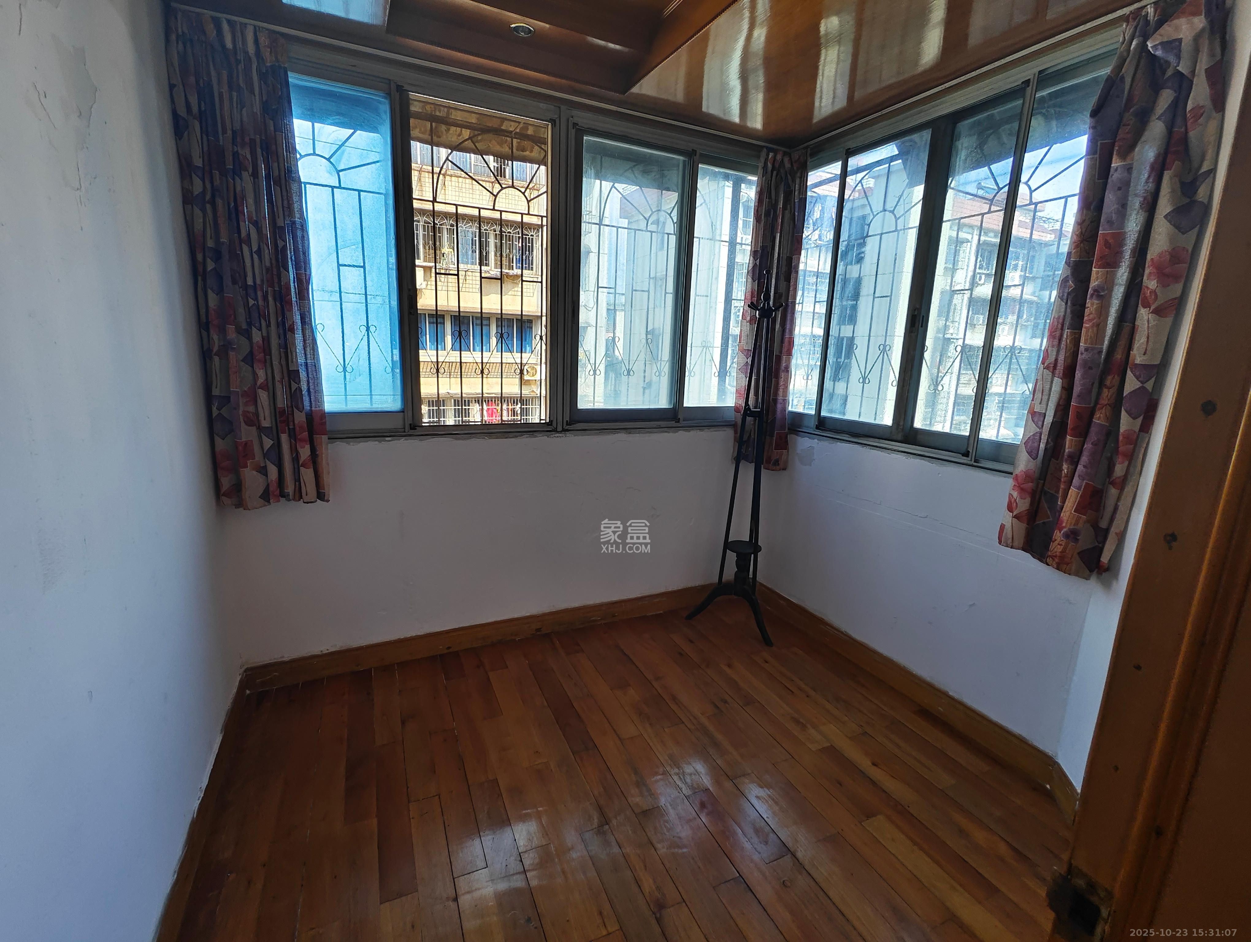 金星小区  2室2厅2卫    1700.0元/月室内图