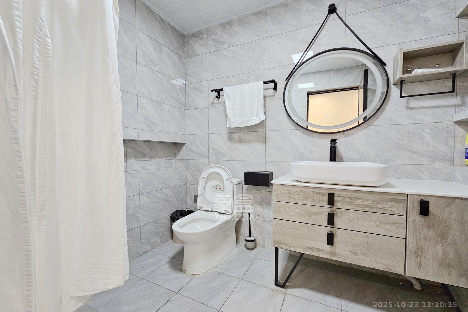 阳光城尚东湾青云苑  4室2厅2卫    3000.0元/月 阳光城尚东湾青云苑  4室2厅2卫    3000.0元/月室内图