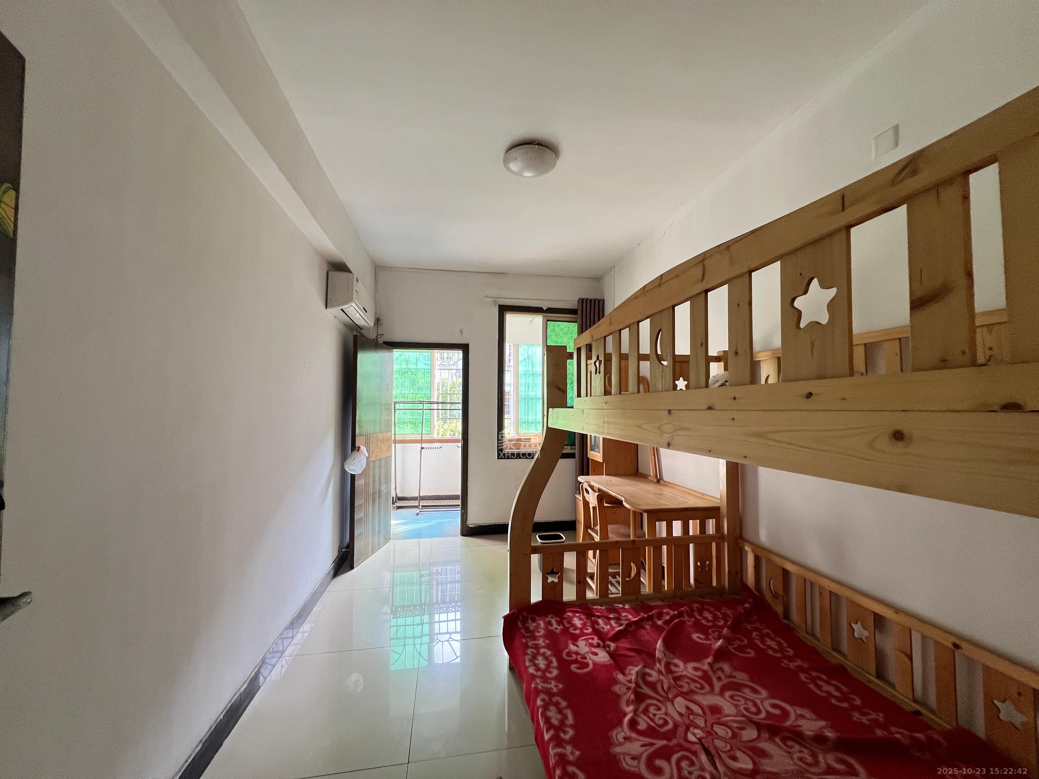 五一新村安置小区(永定社区、永兴社区、永祥社区)  3室1厅1卫    2000.0元/月 五一新村安置小区(永定社区、永兴社区、永祥社区)  3室1厅1卫    2000.0元/月室内图