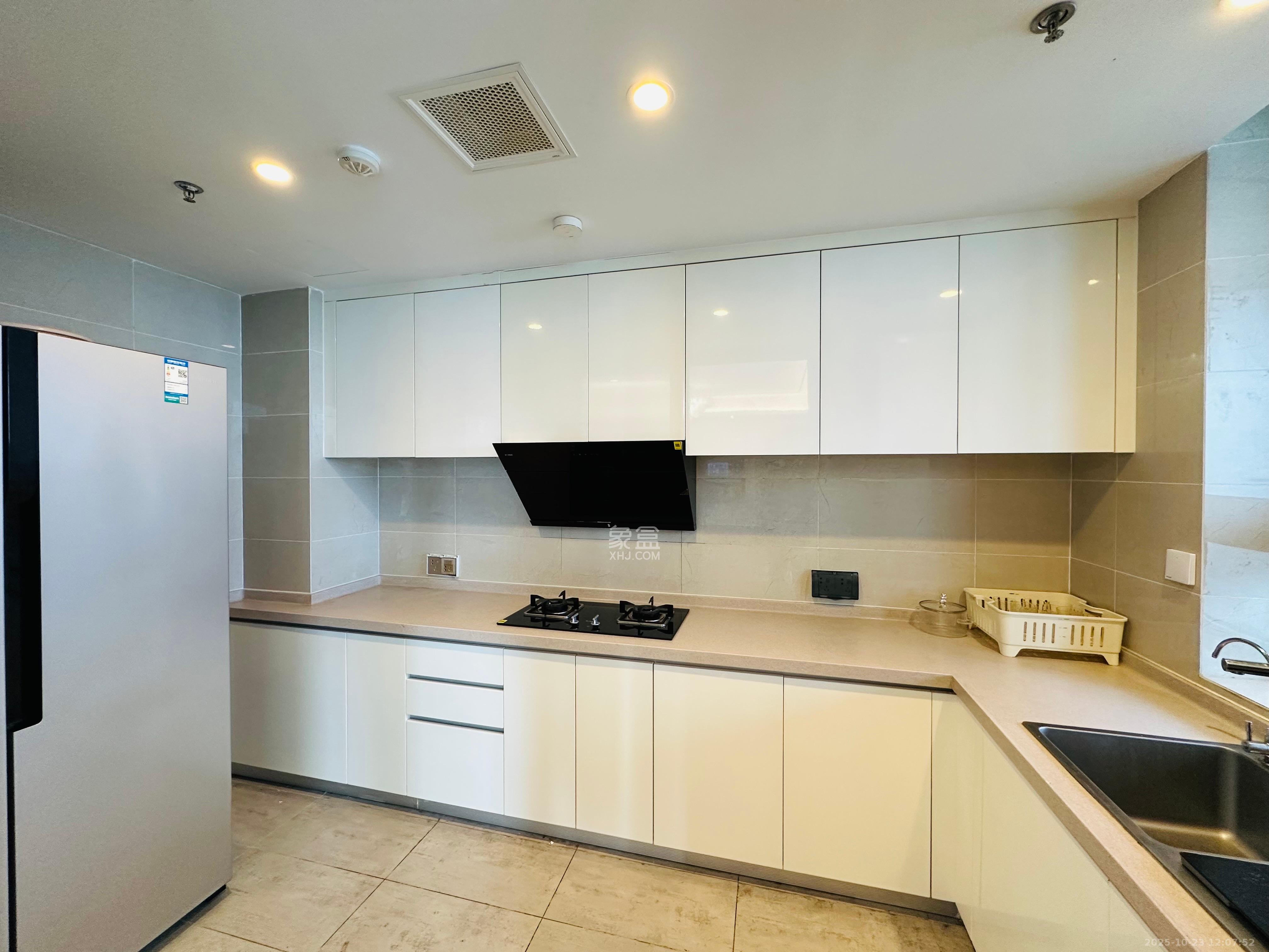 梅溪湖金茂湾  4室2厅3卫    10000.0元/月室内图