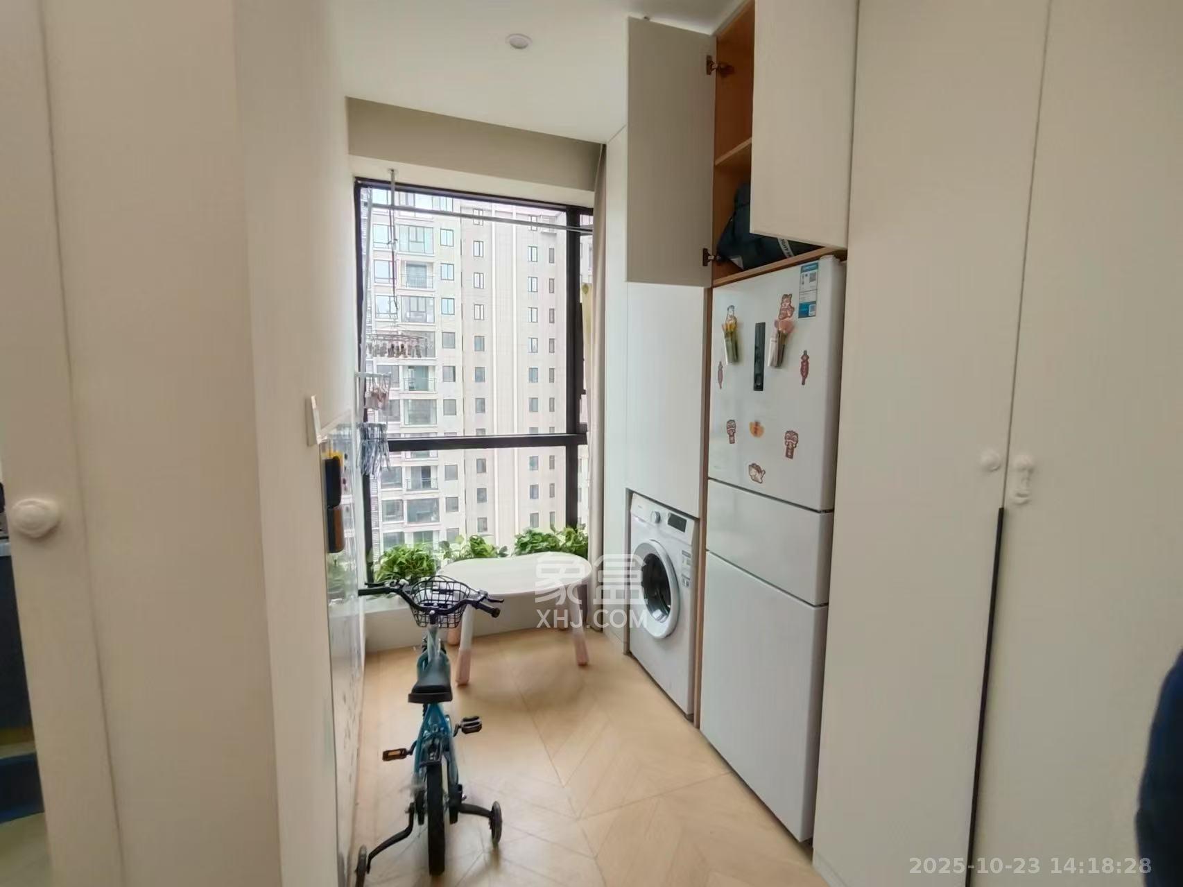 文景领秀  2室1厅1卫    1800.0元/月室内图1