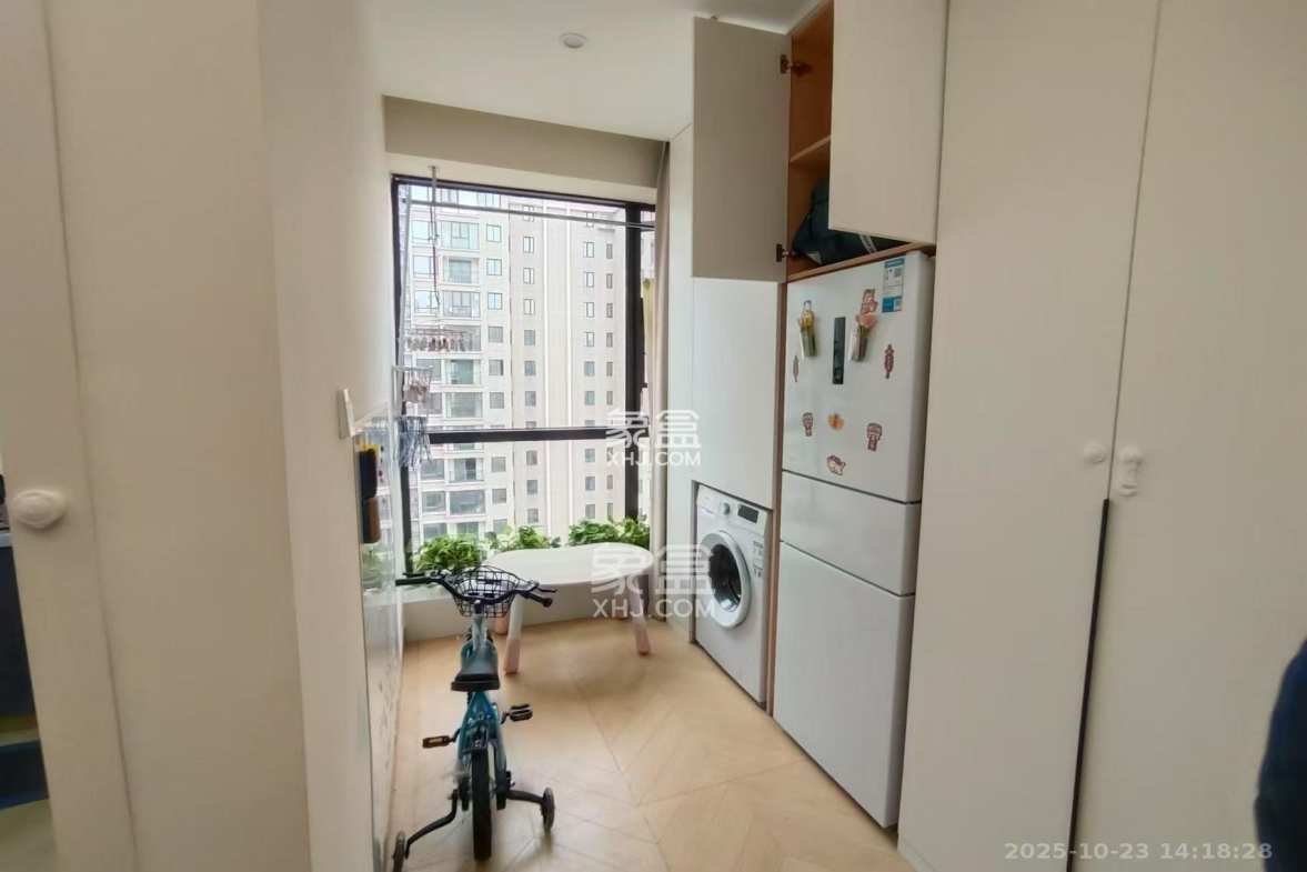 文景领秀  2室1厅1卫    1800.0元/月 文景领秀  2室1厅1卫    1800.0元/月室内图