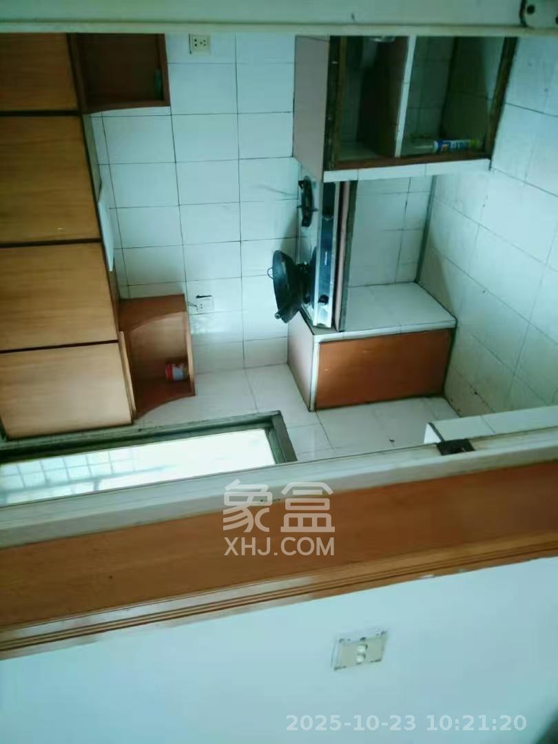 五一新村安置小区(永定社区、永兴社区、永祥社区) 2室2厅1卫 1800.0元/月 五一新村安置小区(永定社区、永兴社区、永祥社区) 2室2厅1卫 1800.0元/月室内图