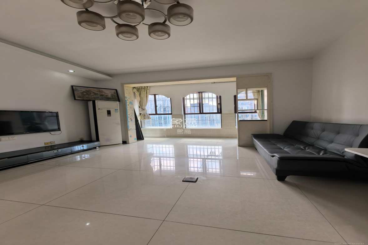 爱琴海岸  2室2厅1卫    1600.0元/月 爱琴海岸  2室2厅1卫    1600.0元/月室内图