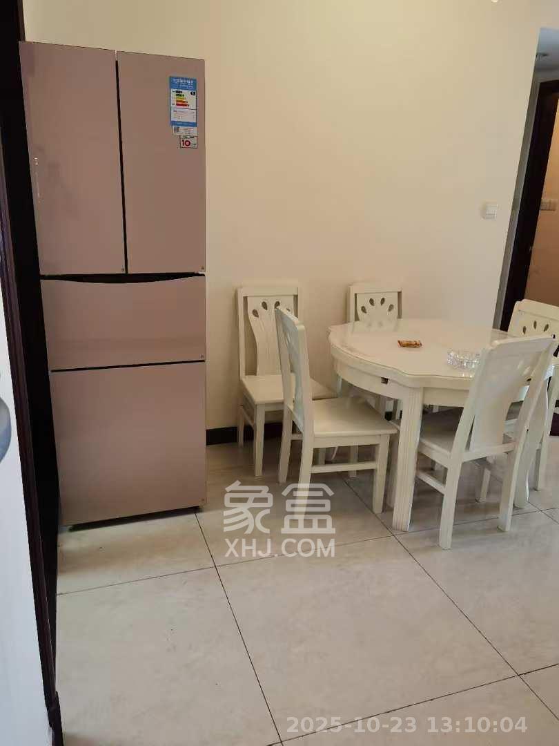 恒大翡翠华庭  2室2厅1卫    2000.0元/月室内图