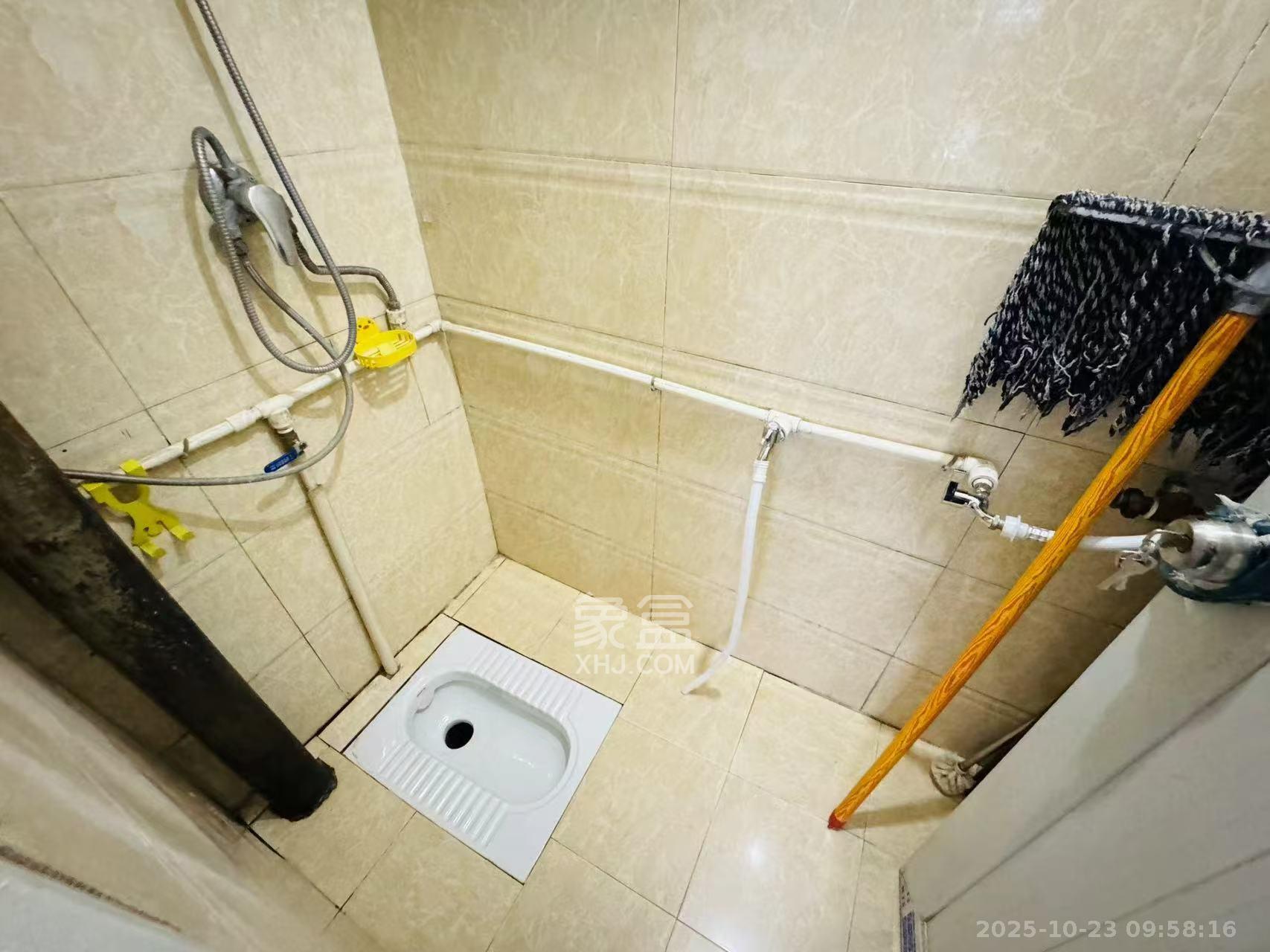 小学教师宿舍(四端里1号院) 2室1厅1卫 1700.0元/月 小学教师宿舍(四端里1号院) 2室1厅1卫 1700.0元/月室内图