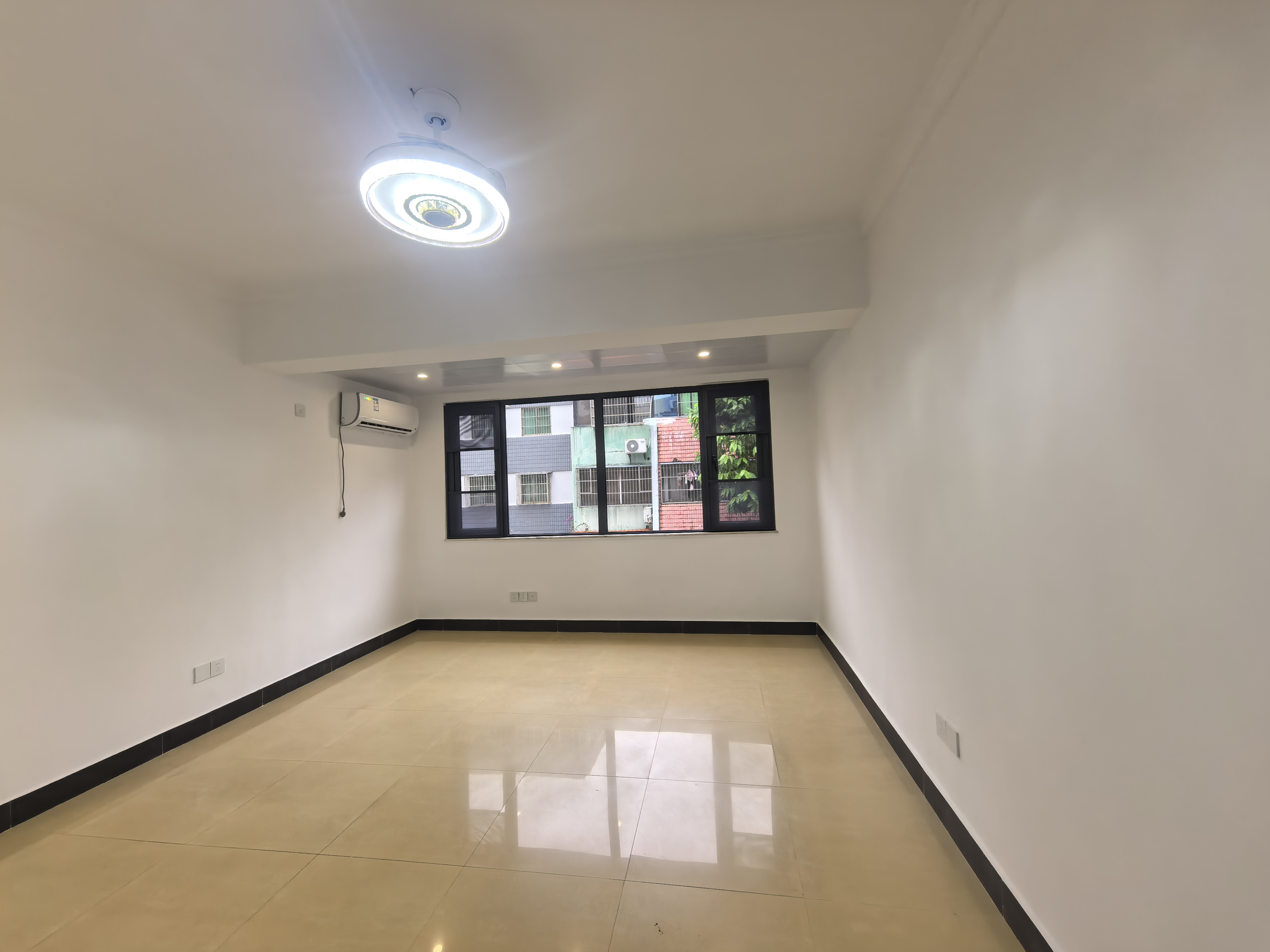 金霖花园 9室3厅4卫 18000.0元/月 金霖花园 9室3厅4卫 18000.0元/月室内图