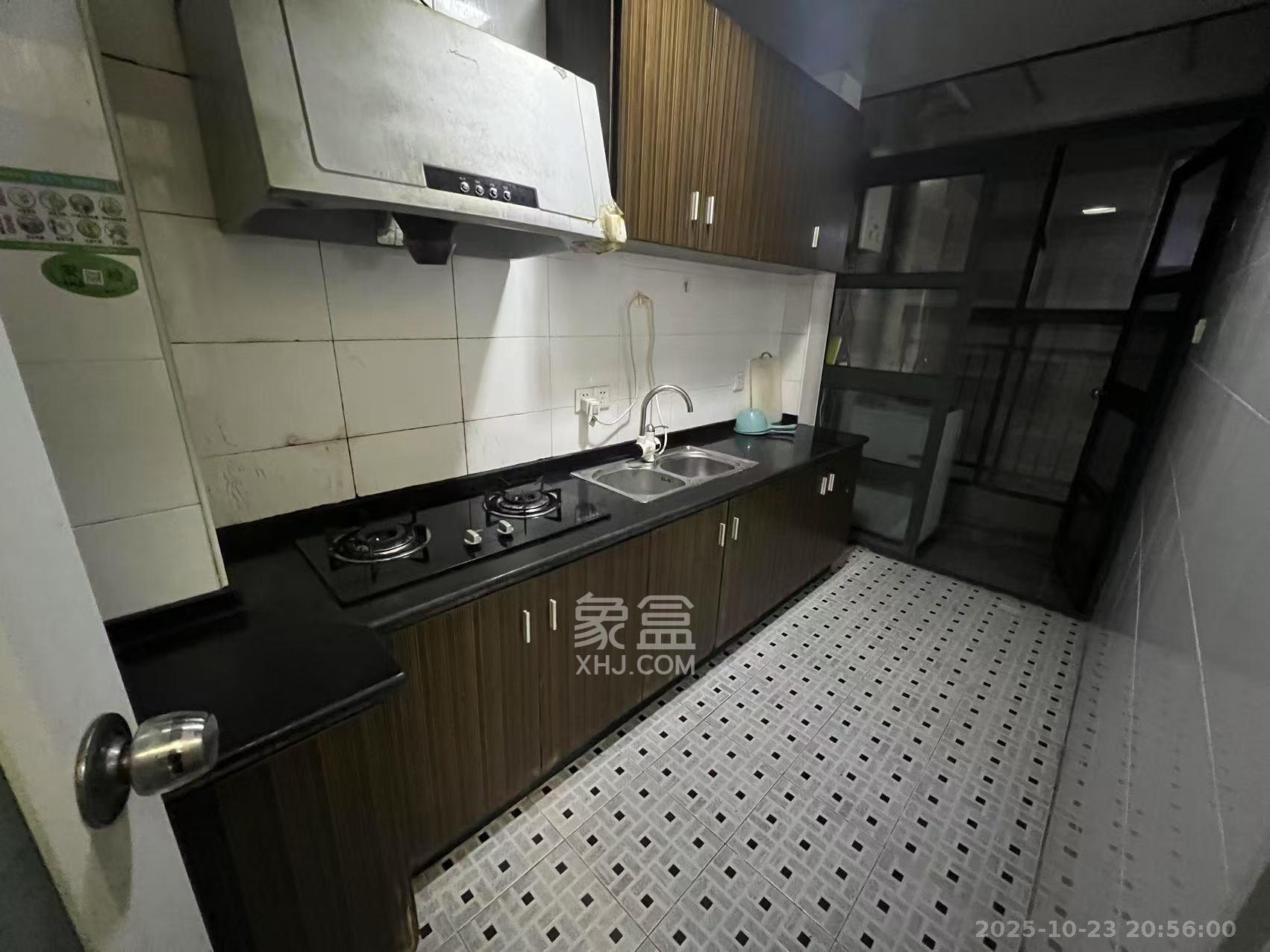 中天广场  1室1厅1卫    2000.0元/月 中天广场  1室1厅1卫    2000.0元/月室内图