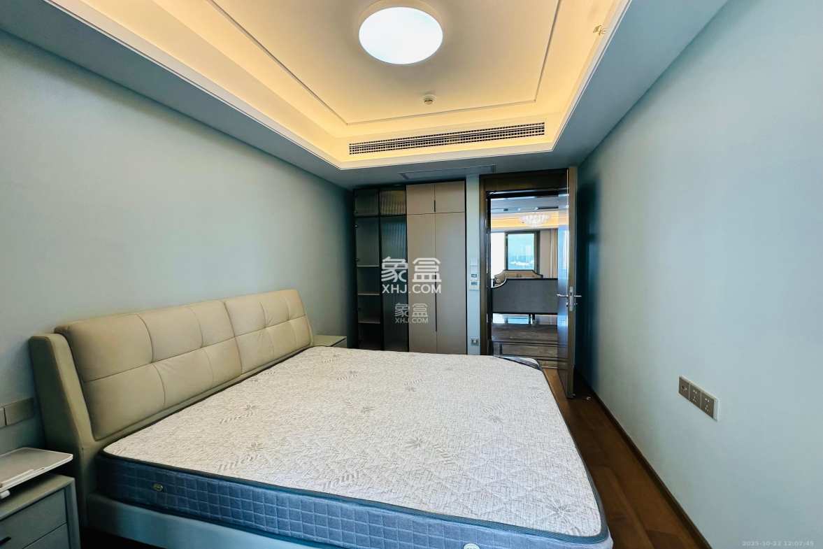 梅溪湖金茂湾 4室2厅3卫 10000.0元/月 梅溪湖金茂湾 4室2厅3卫 10000.0元/月室内图