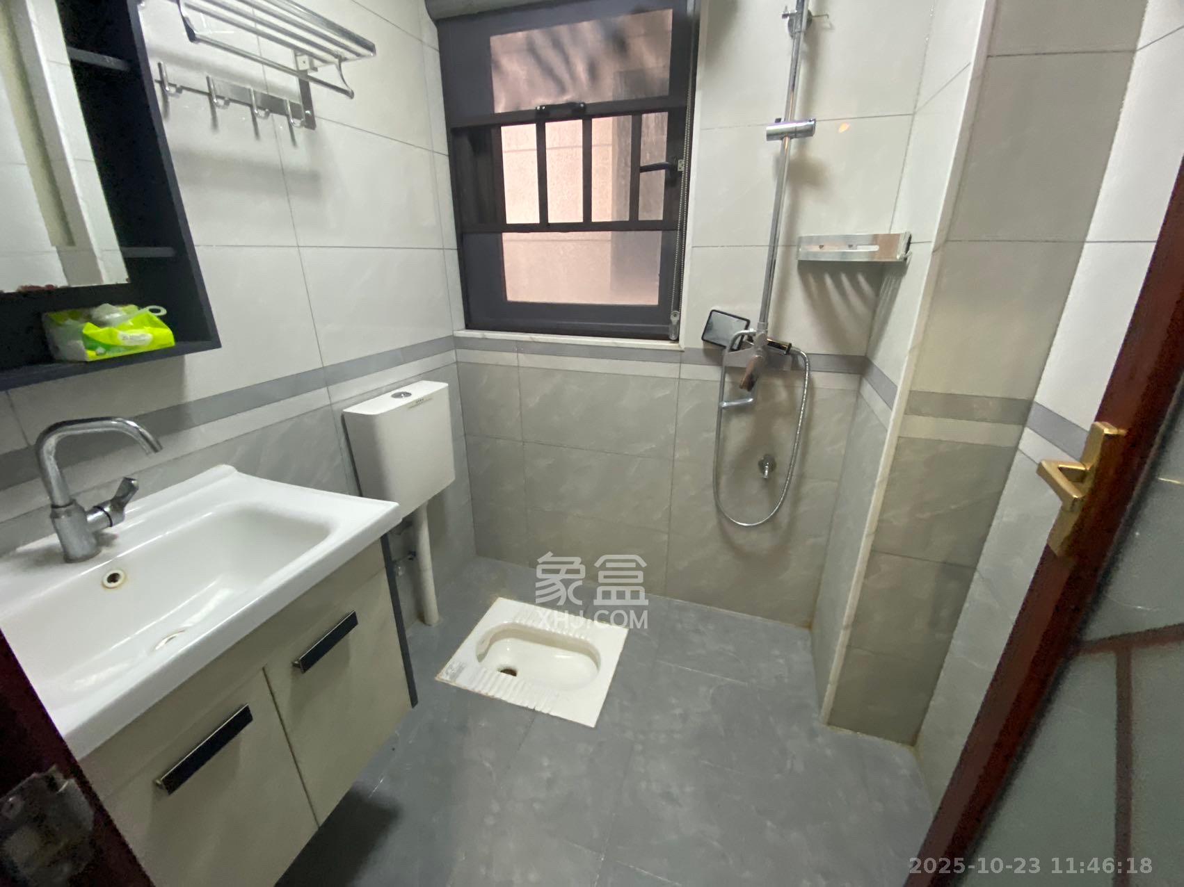 公园9号大都会 3室2厅2卫 4500.0元/月 公园9号大都会 3室2厅2卫 4500.0元/月室内图