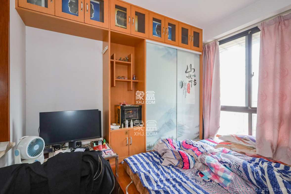 阳光丽城一期 3室2厅1卫 128.0万 阳光丽城一期 3室2厅1卫 128.0万卧室