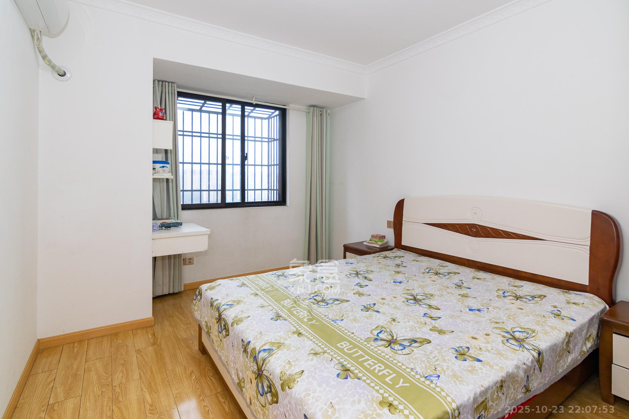 新城国际花都 3室2厅1卫 56.8万 新城国际花都 3室2厅1卫 56.8万卧室