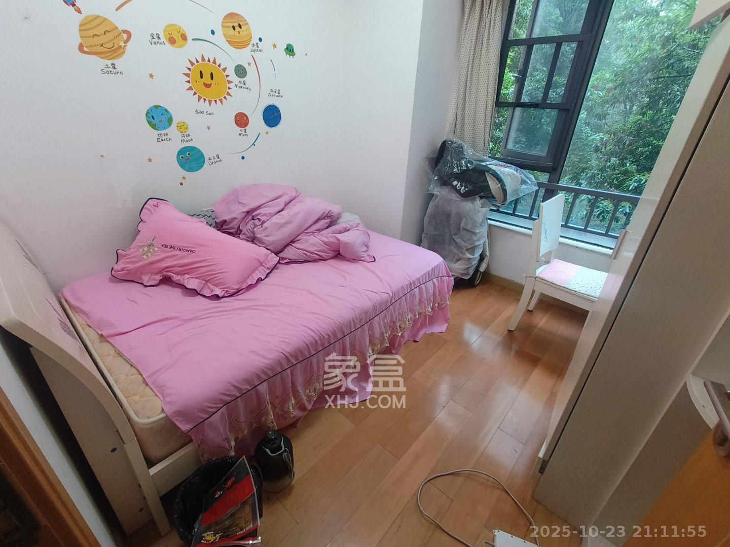 珠江花城四期花盛  3室2厅1卫    2400.0元/月 珠江花城四期花盛  3室2厅1卫    2400.0元/月室内图