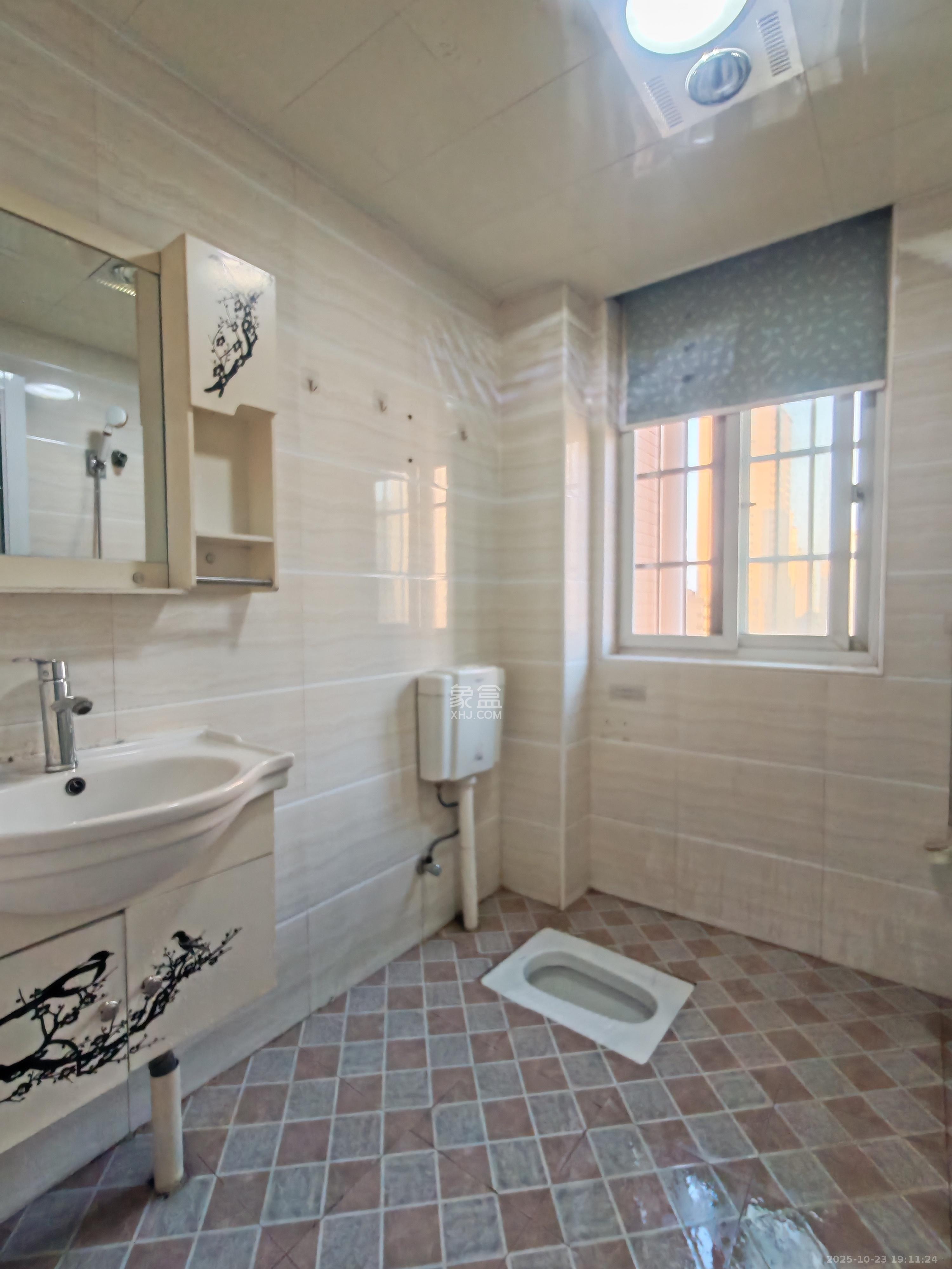 昌和商业中心/昌和国际  2室2厅1卫    1500.0元/月室内图