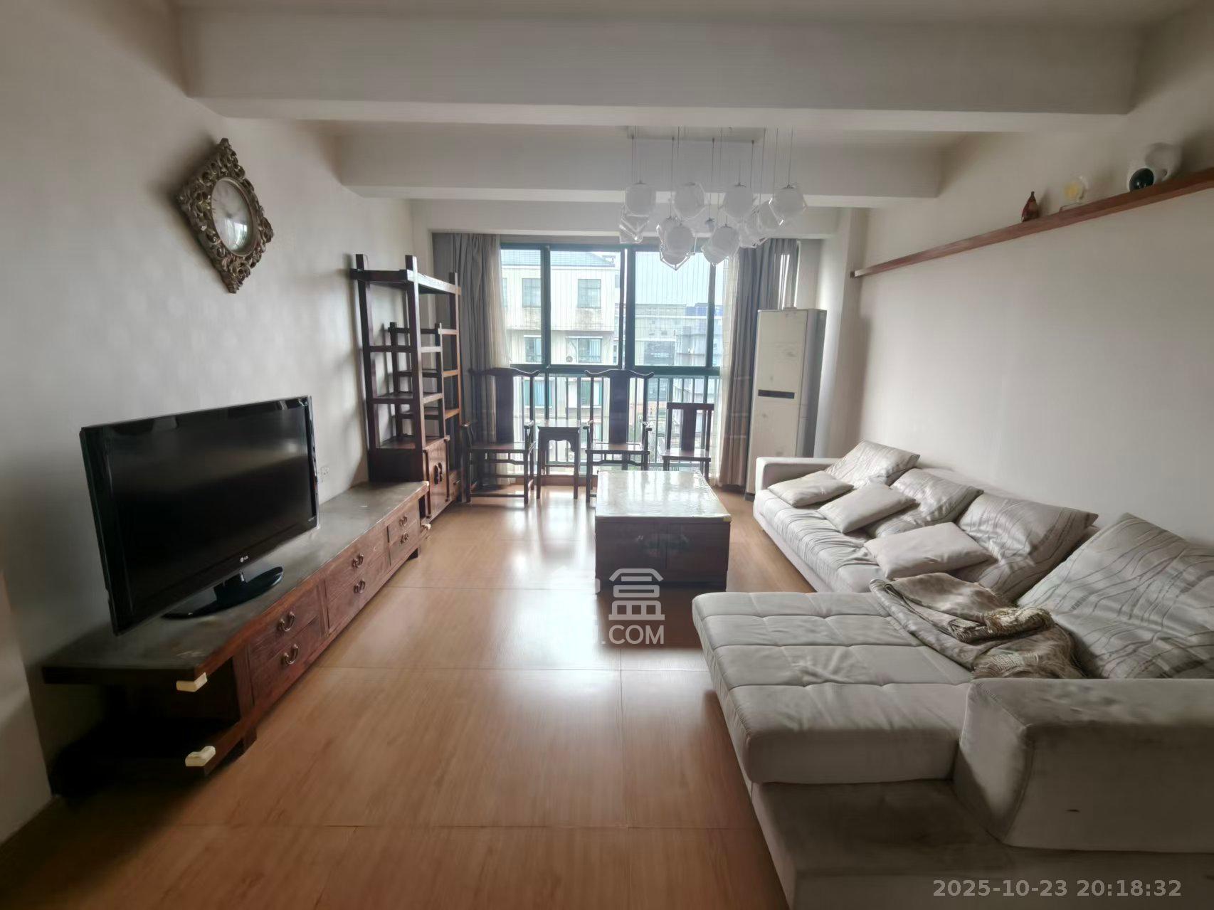 华天苑  3室2厅1卫    2500.0元/月室内图