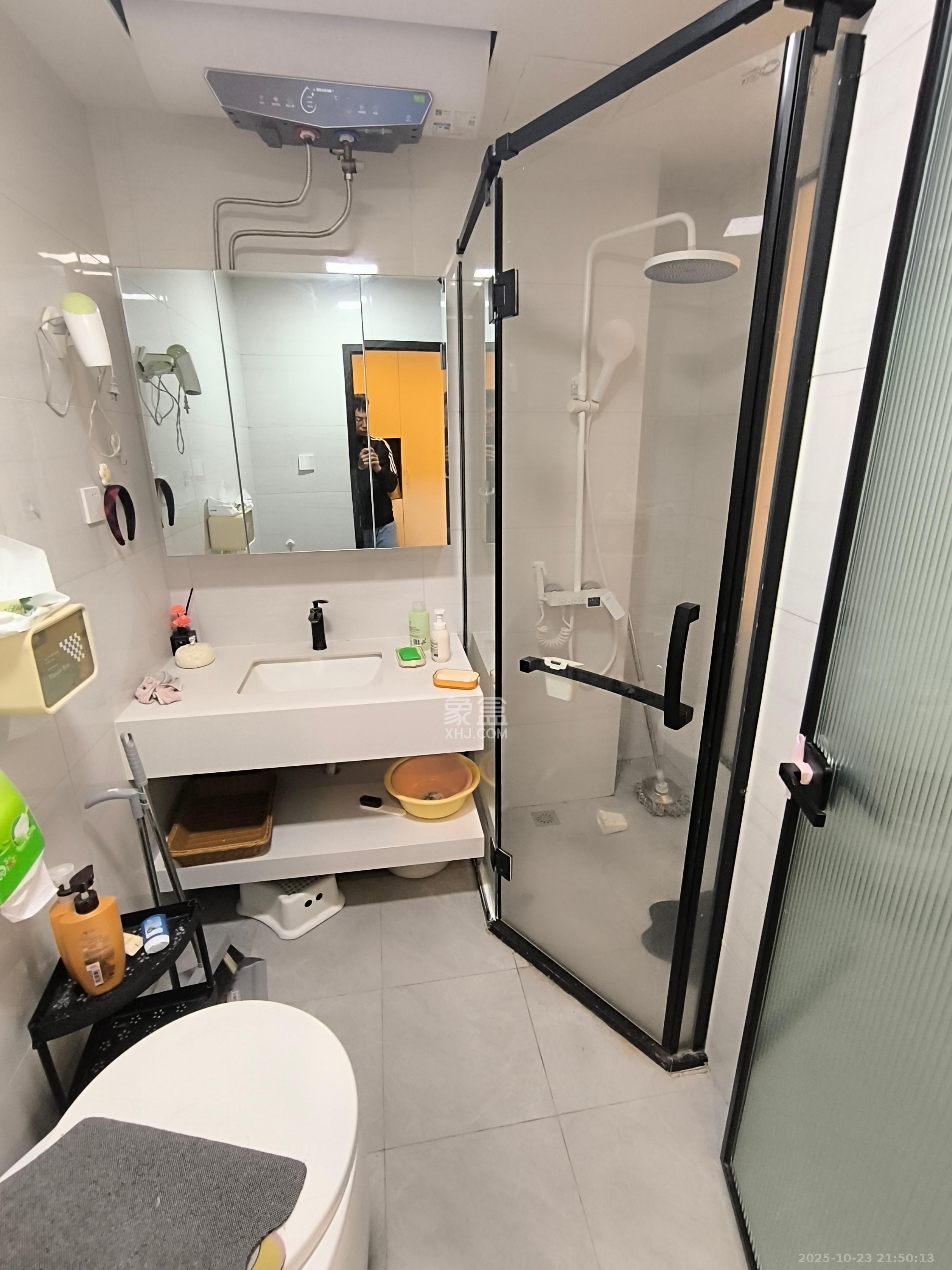 公园9号大都会 1室1厅1卫 2500.0元/月 公园9号大都会 1室1厅1卫 2500.0元/月室内图