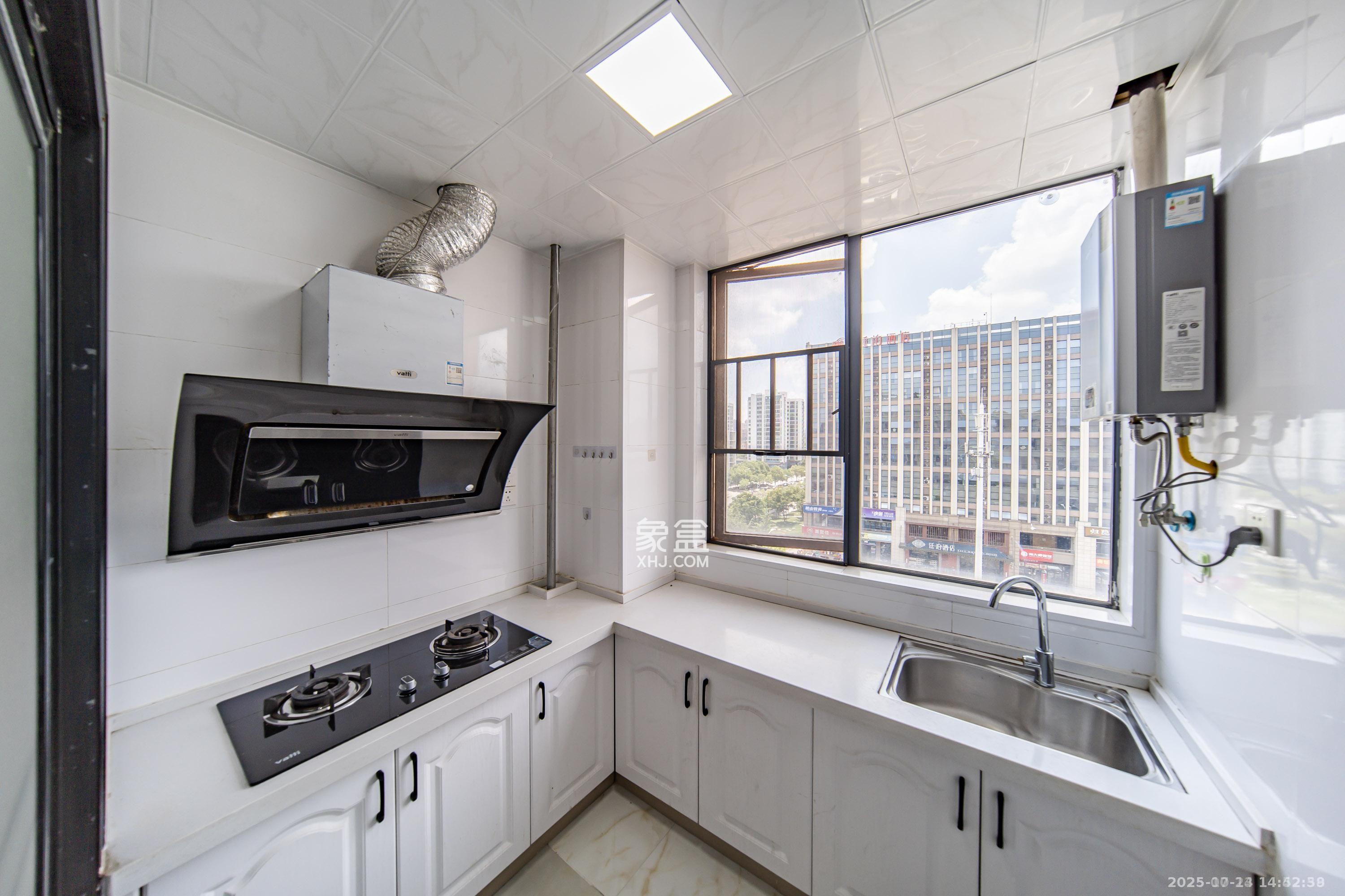 中南壹号院  1室1厅1卫    1600.0元/月 中南壹号院  1室1厅1卫    1600.0元/月室内图