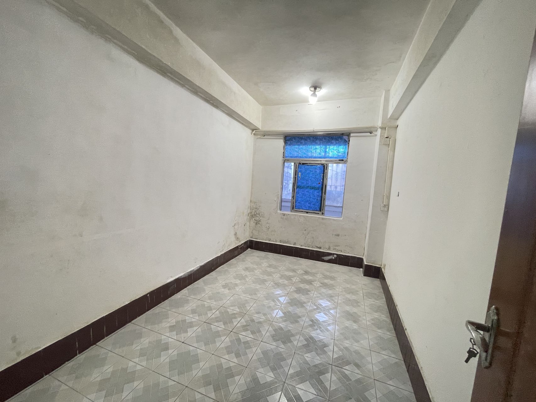 教育印刷厂宿舍 4室2厅2卫 2200.0元/月 教育印刷厂宿舍 4室2厅2卫 2200.0元/月室内图