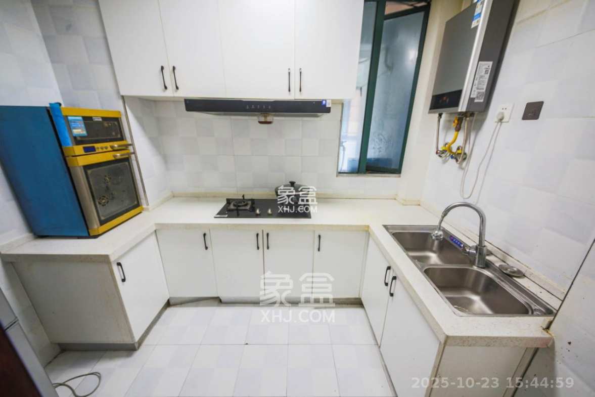 才子嘉都 3室2厅2卫 2100.0元/月 才子嘉都 3室2厅2卫 2100.0元/月室内图