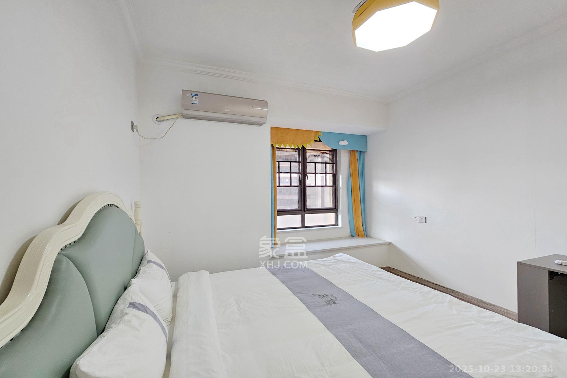 阳光城尚东湾青云苑  4室2厅2卫    3000.0元/月 阳光城尚东湾青云苑  4室2厅2卫    3000.0元/月室内图