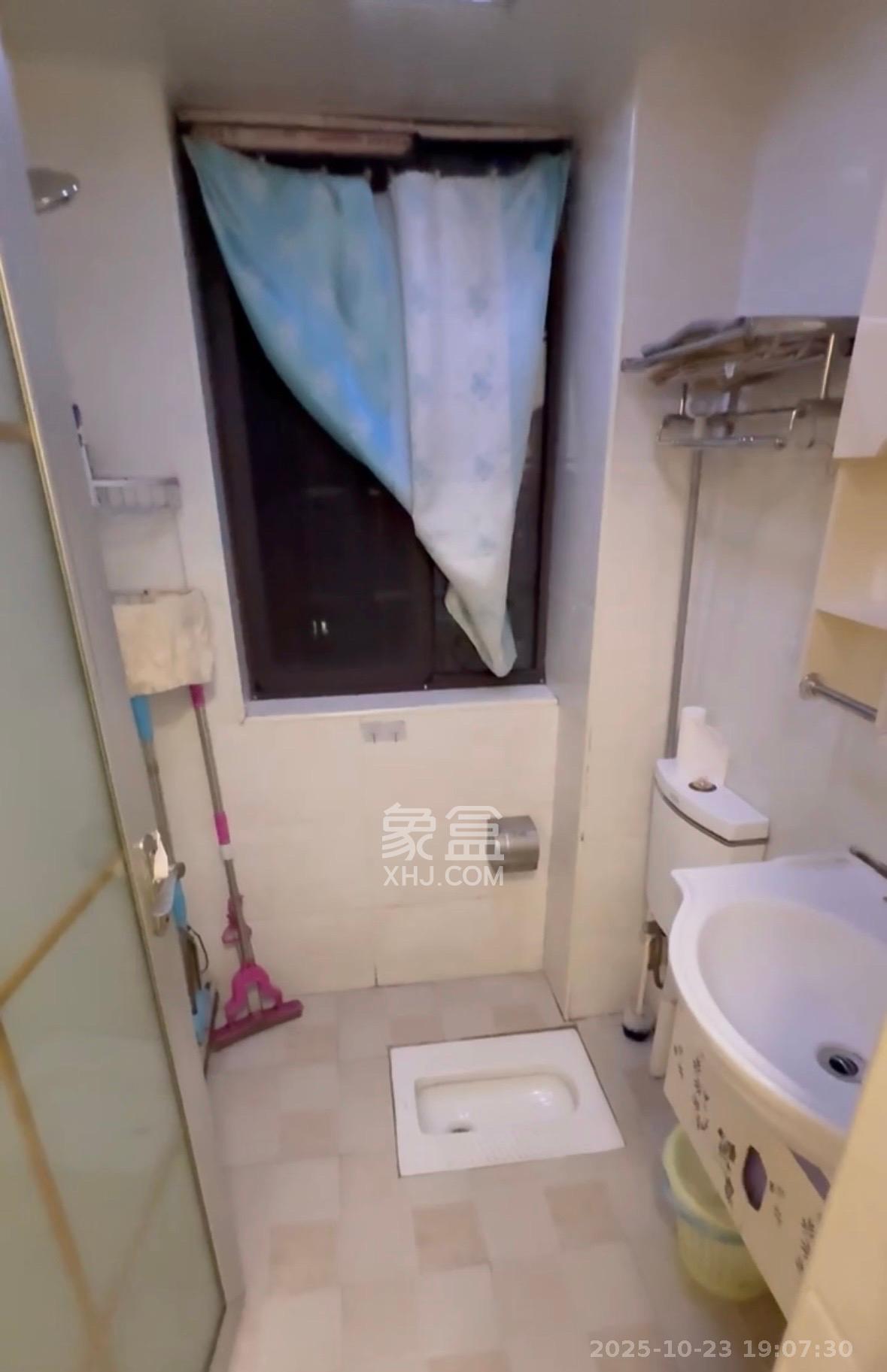 同鑫家园  1室0厅0卫    2200.0元/月室内图