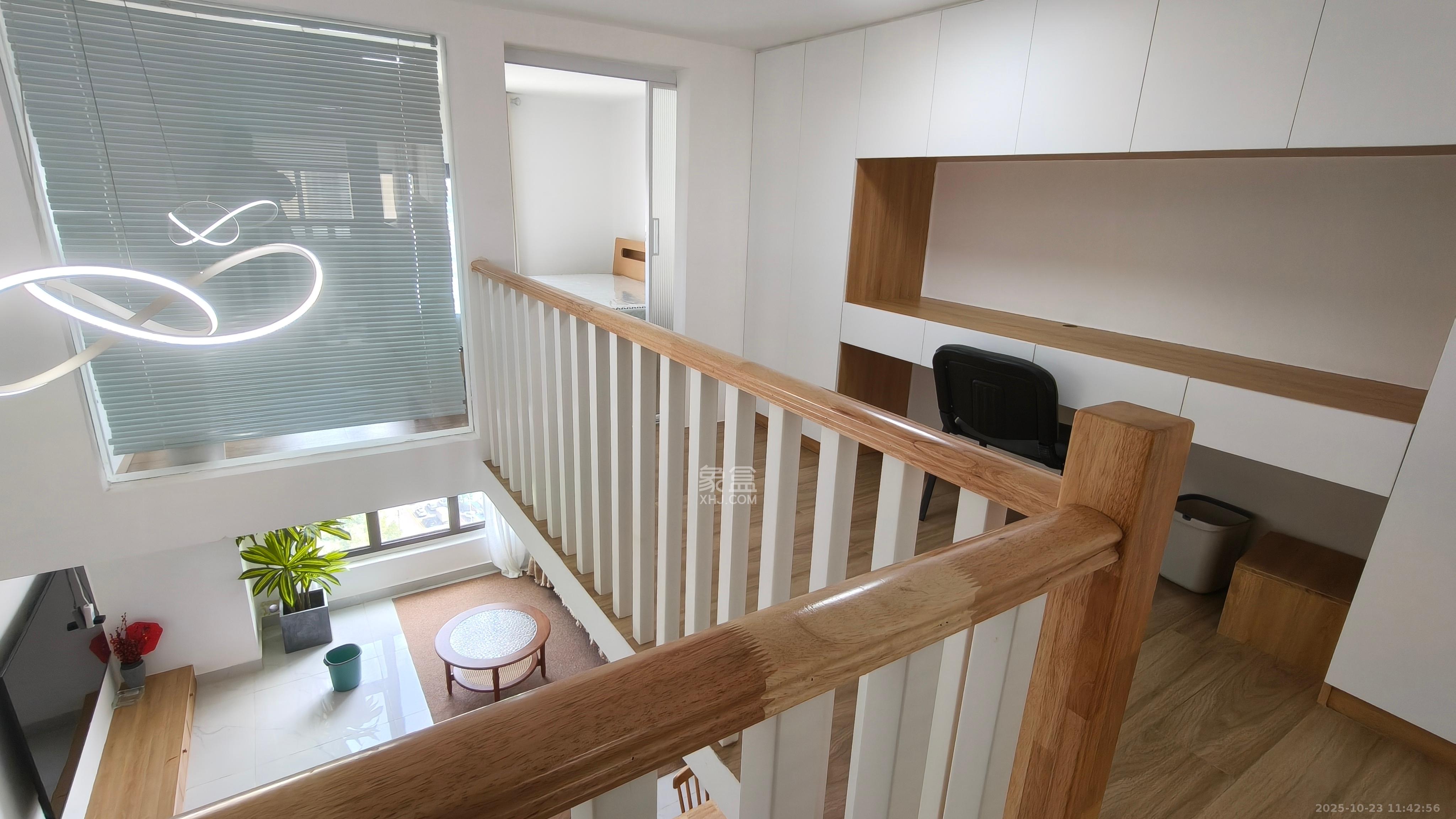 雅居乐新地  2室1厅1卫    1800.0元/月室内图