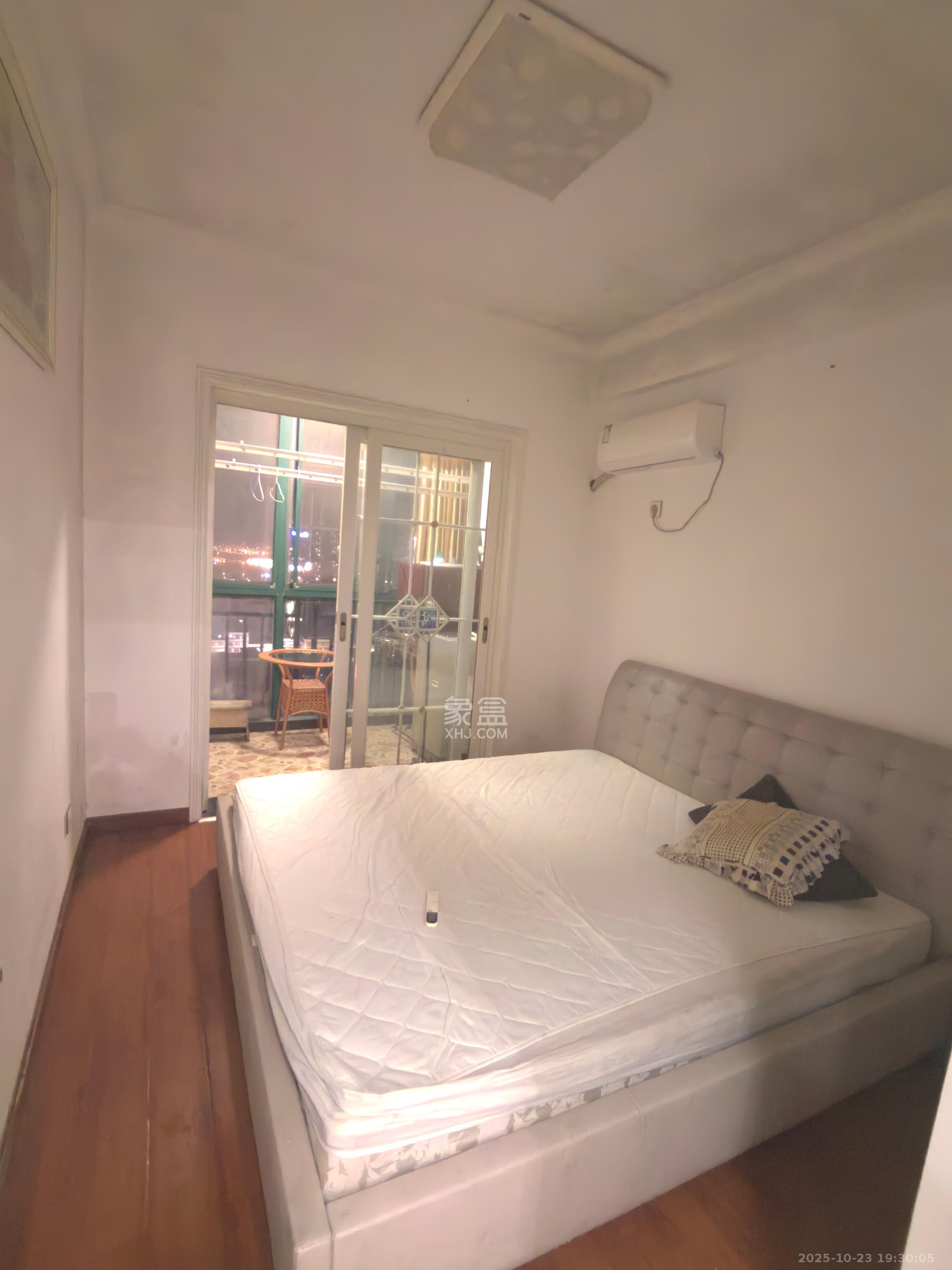 瑞凯景城苑（一、二期）  1室0厅0卫    1600.0元/月室内图