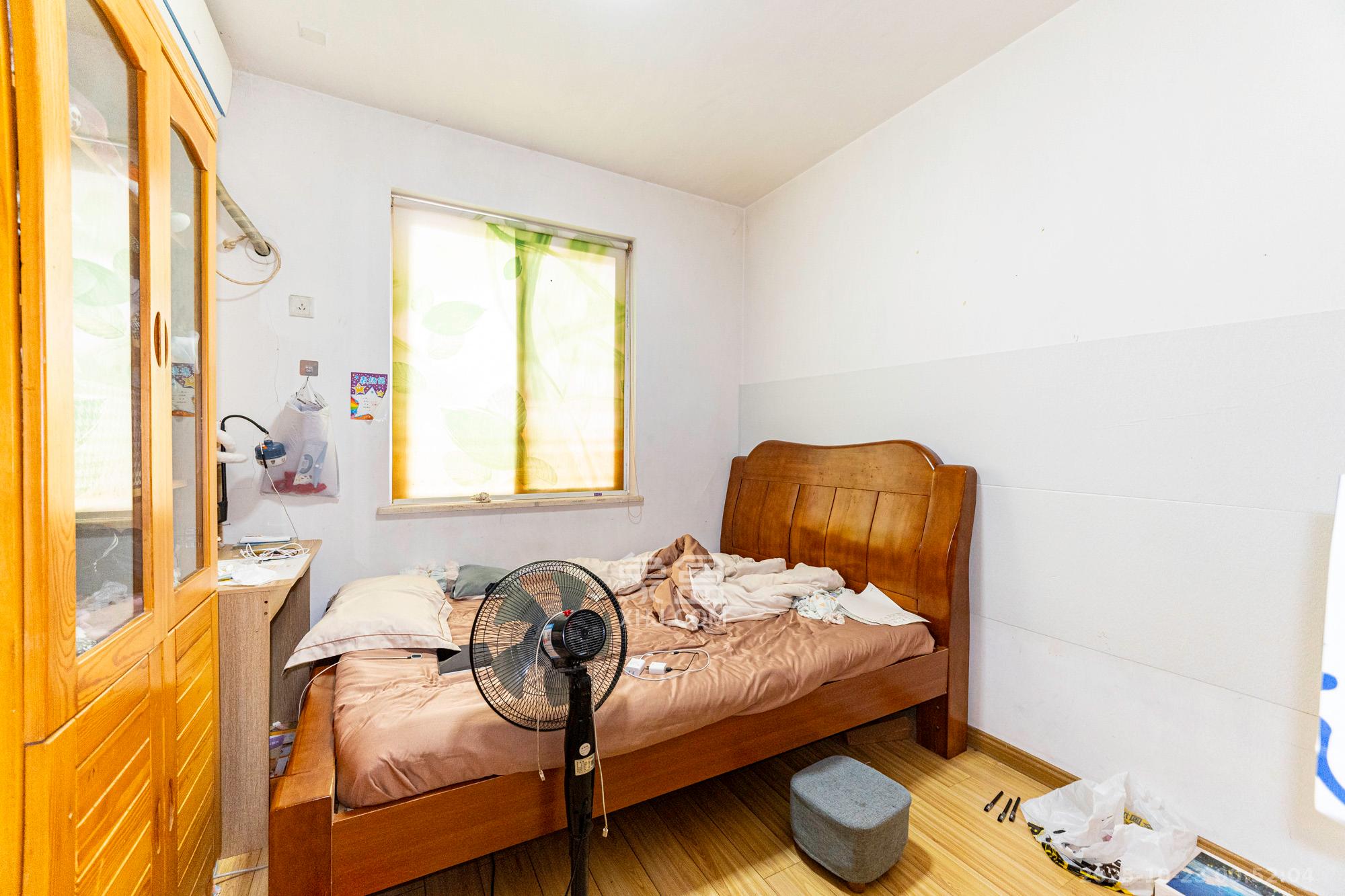 长丰星城  3室2厅2卫    52.8万卧室