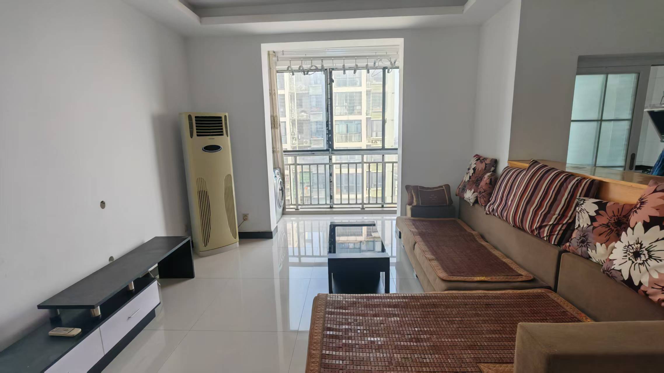 时代华府  2室2厅1卫    39.8万 时代华府  2室2厅1卫    39.8万室内图