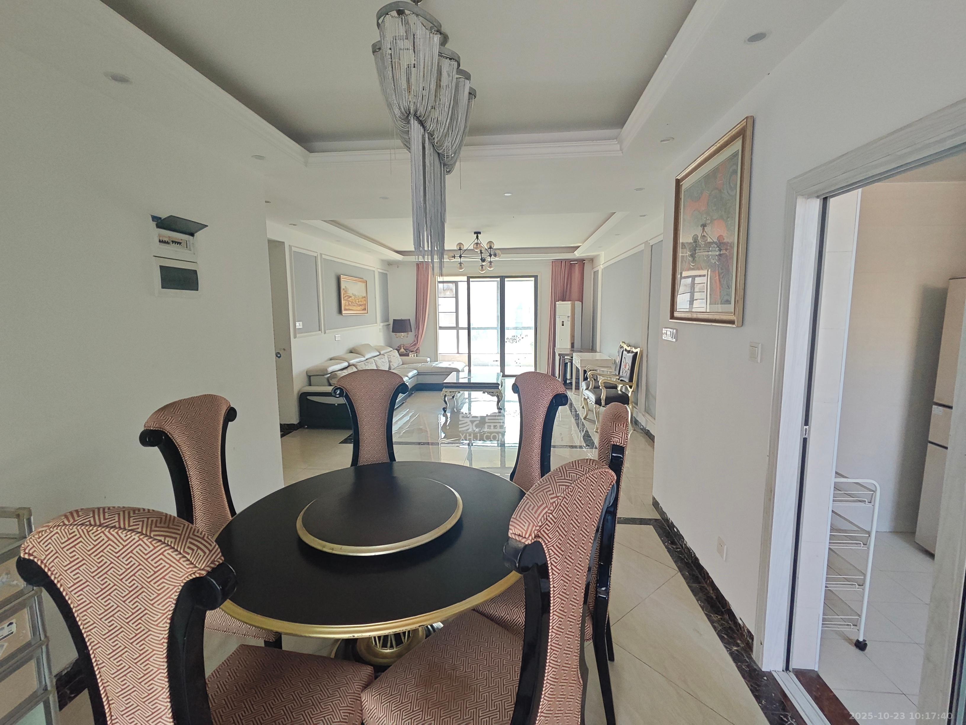 和美星城  4室2厅2卫    2500.0元/月 和美星城  4室2厅2卫    2500.0元/月