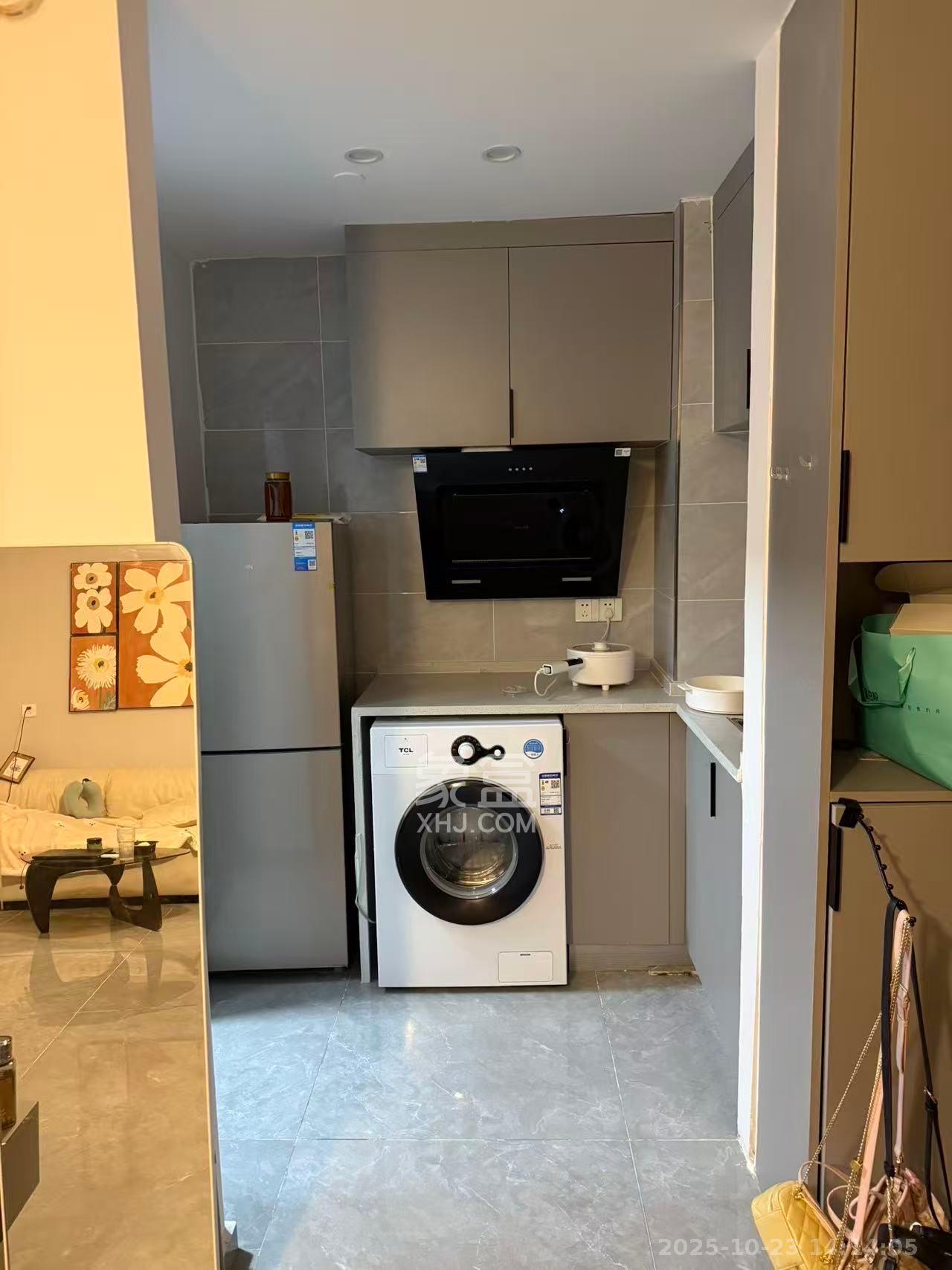 兰亭湾畔 1室0厅0卫 1600.0元/月 兰亭湾畔 1室0厅0卫 1600.0元/月室内图