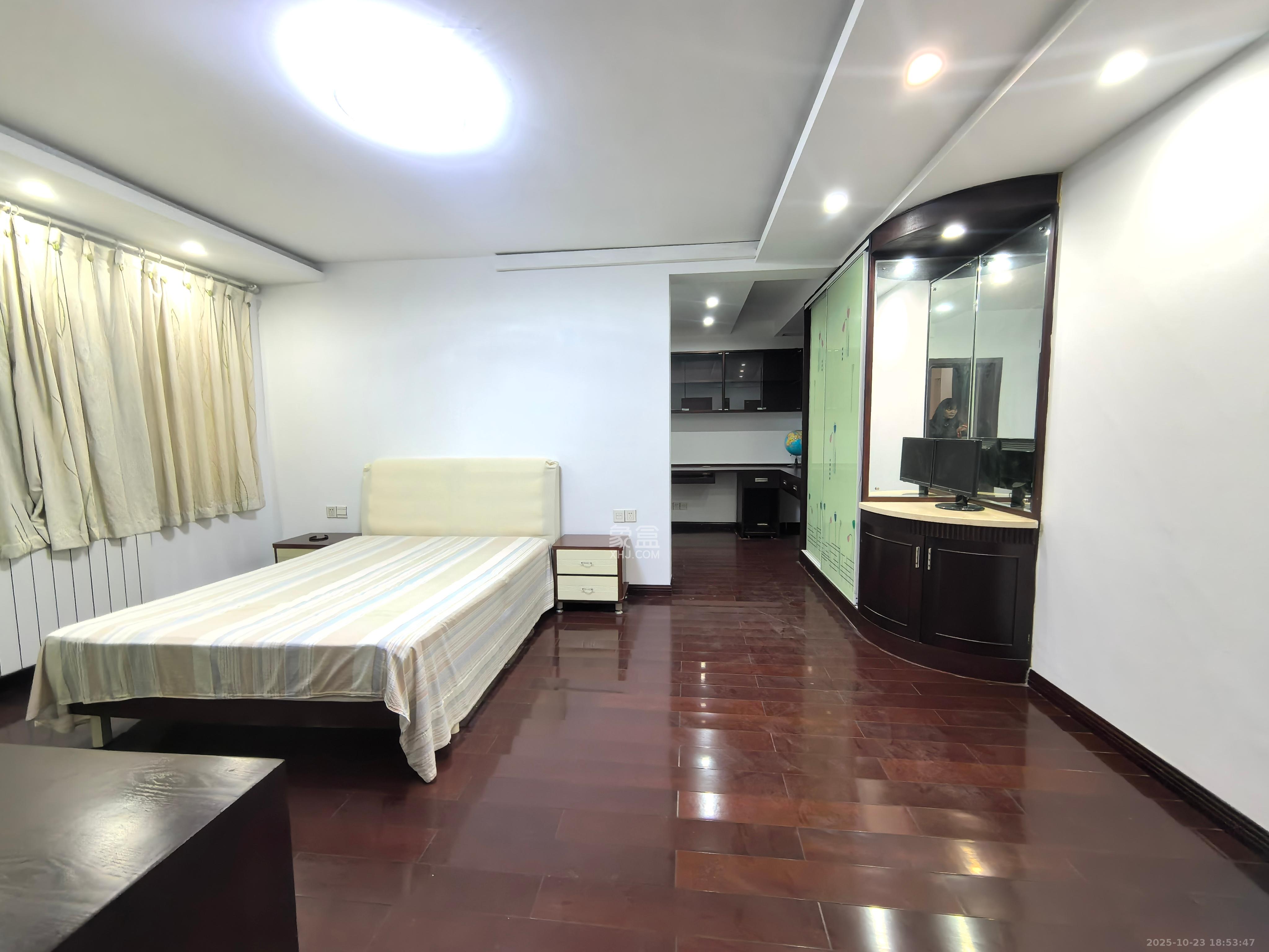 幸福里（幸福里一期）  4室2厅3卫    3500.0元/月室内图