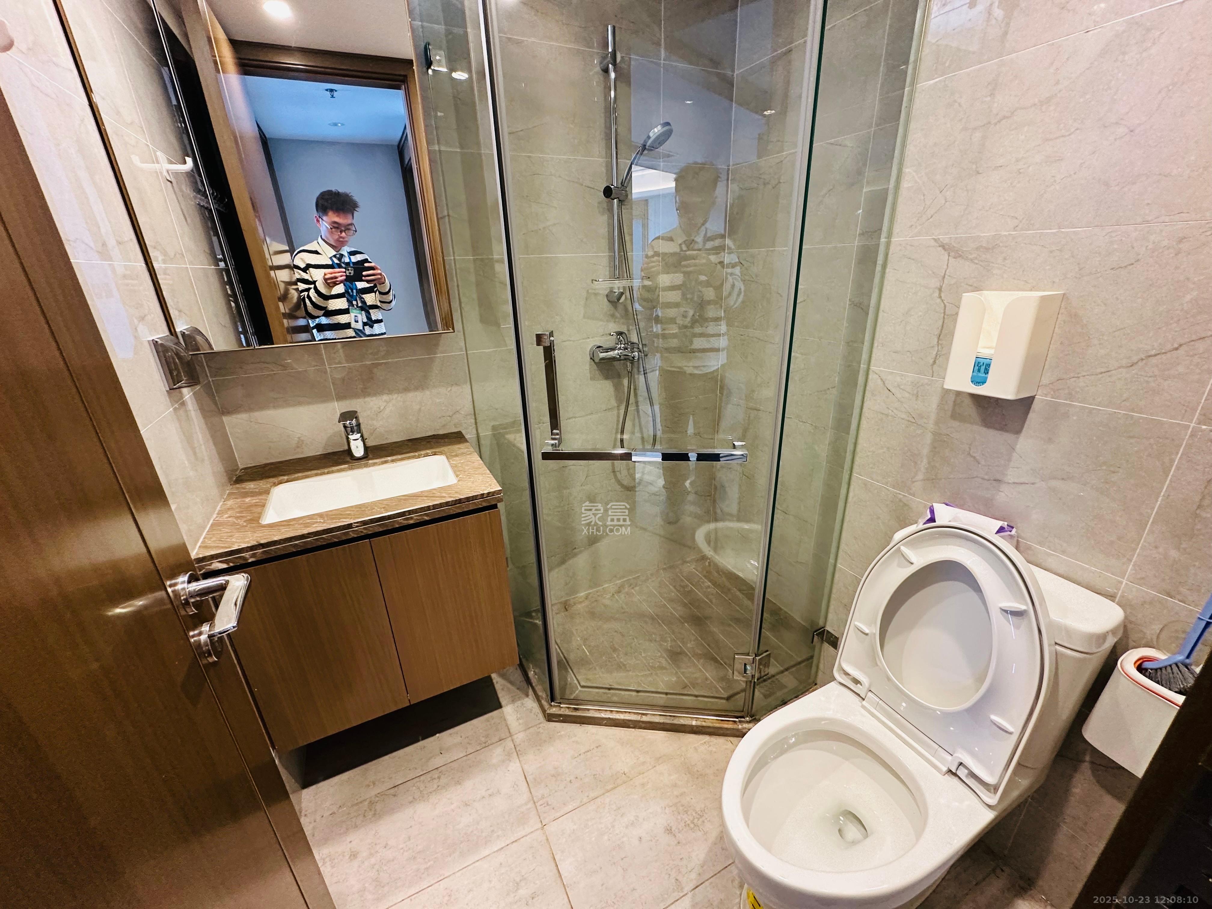 梅溪湖金茂湾  4室2厅3卫    10000.0元/月室内图