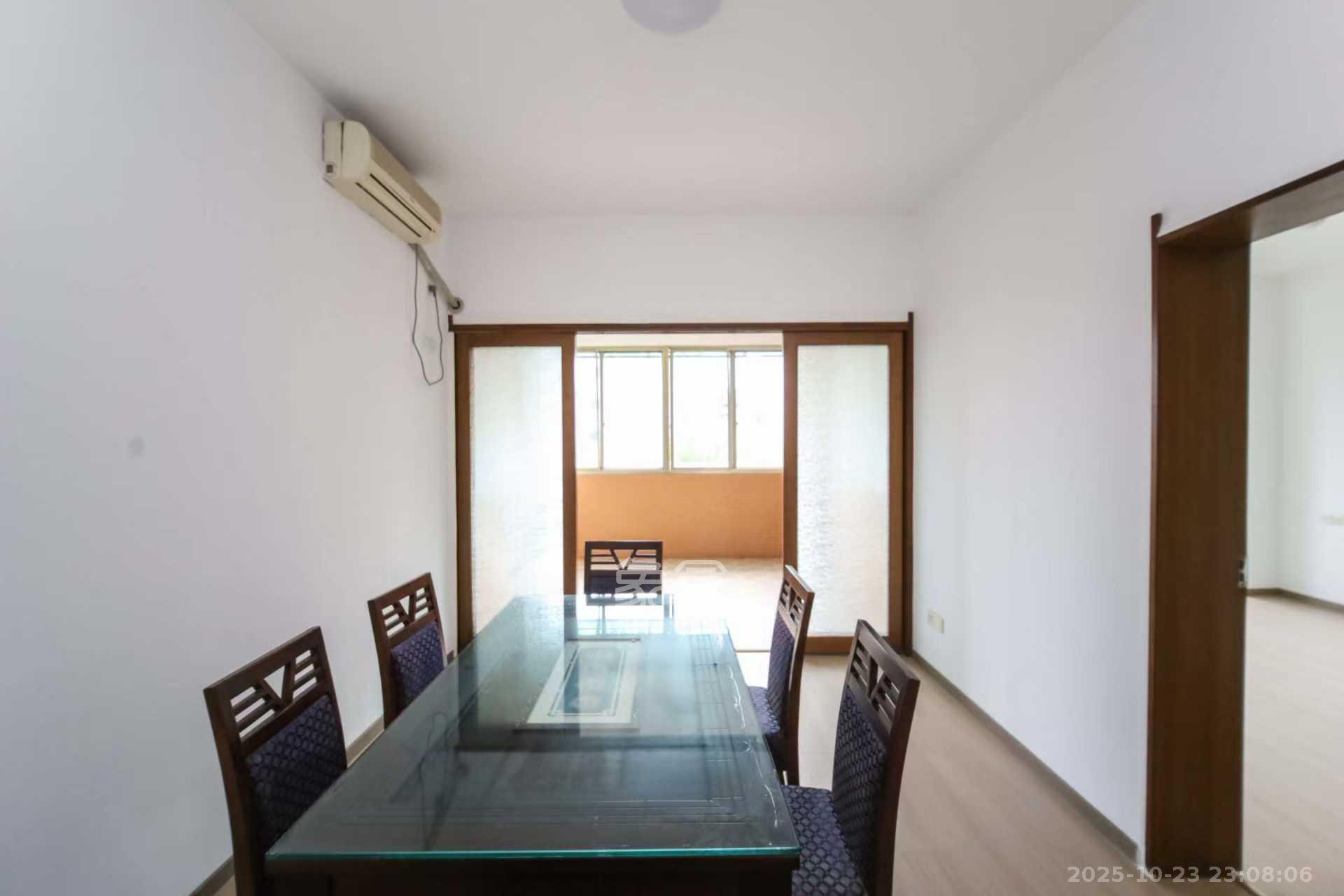 长沙市建筑工程质监站宿舍(质监局宿舍)  4室2厅2卫    3200.0元/月 长沙市建筑工程质监站宿舍(质监局宿舍)  4室2厅2卫    3200.0元/月室内图