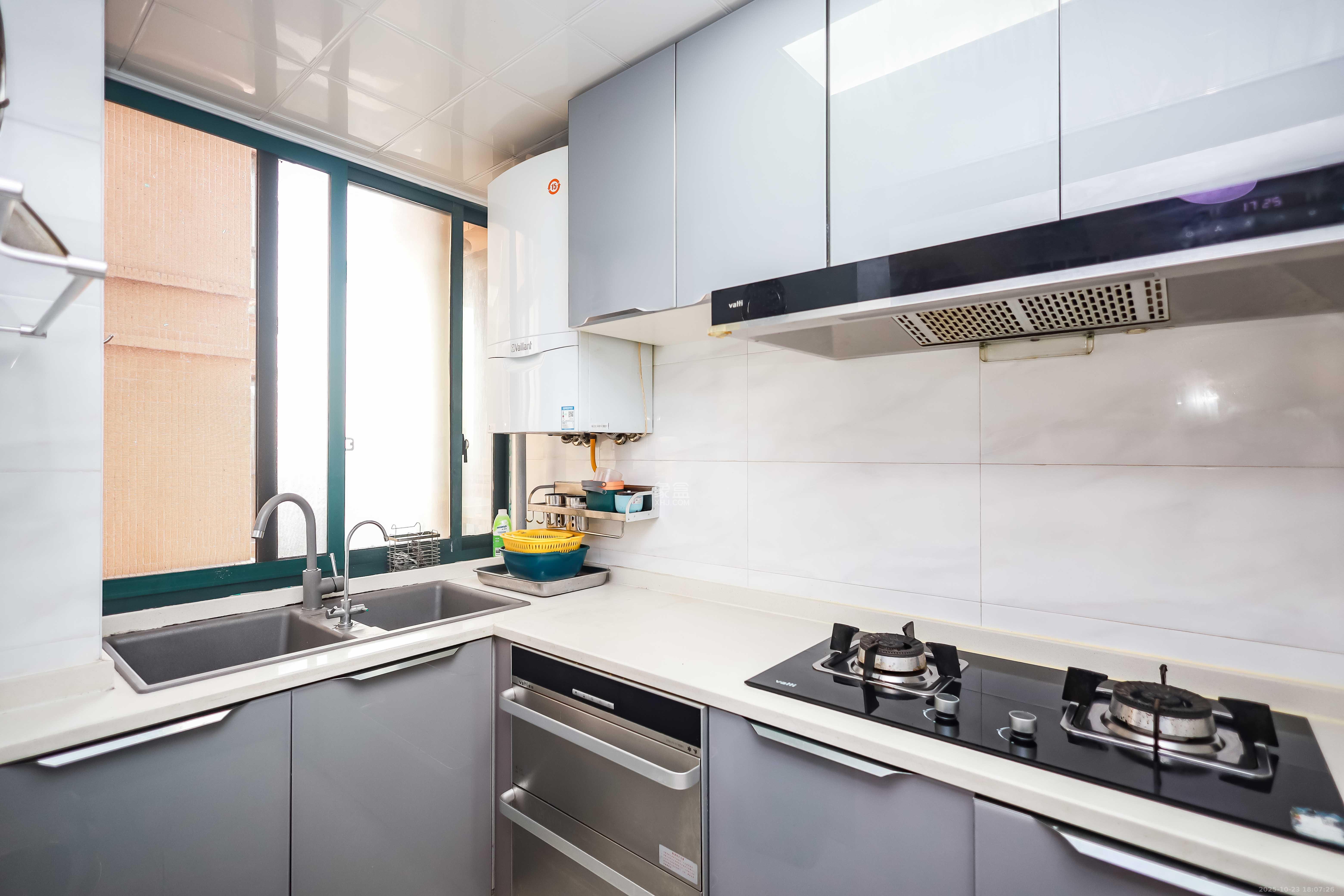 永祺西京  1室2厅1卫    122.0万 永祺西京  1室2厅1卫    122.0万厨房