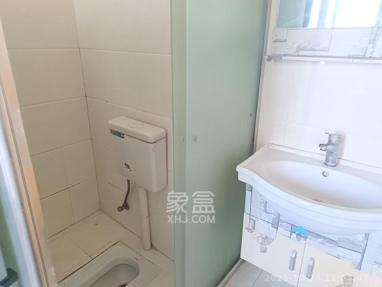 凯通国际城（凯通朝庭）  1室1厅1卫    1300.0元/月室内图