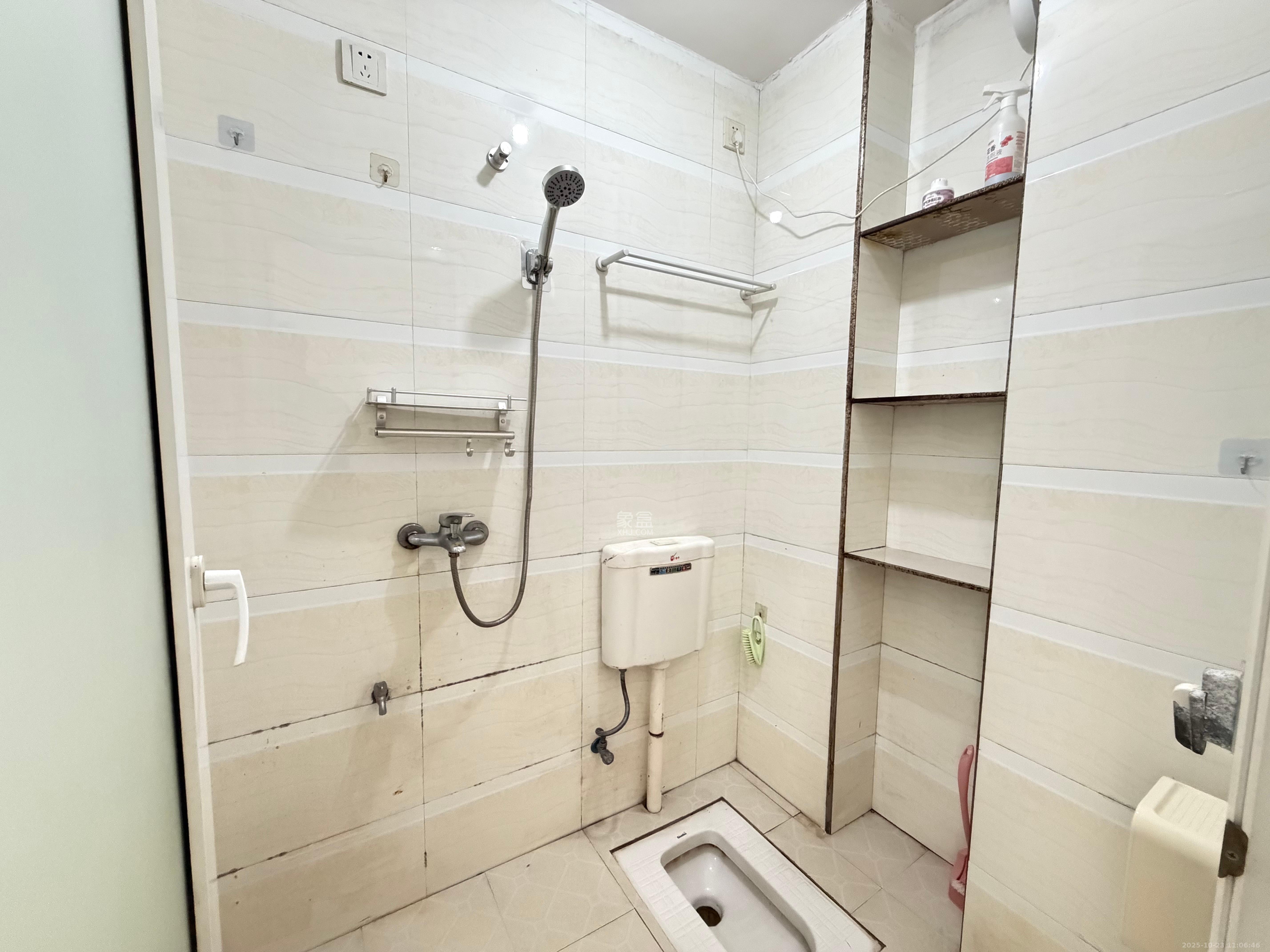 蓝山郡  1室1厅1卫    1200.0元/月 蓝山郡  1室1厅1卫    1200.0元/月室内图