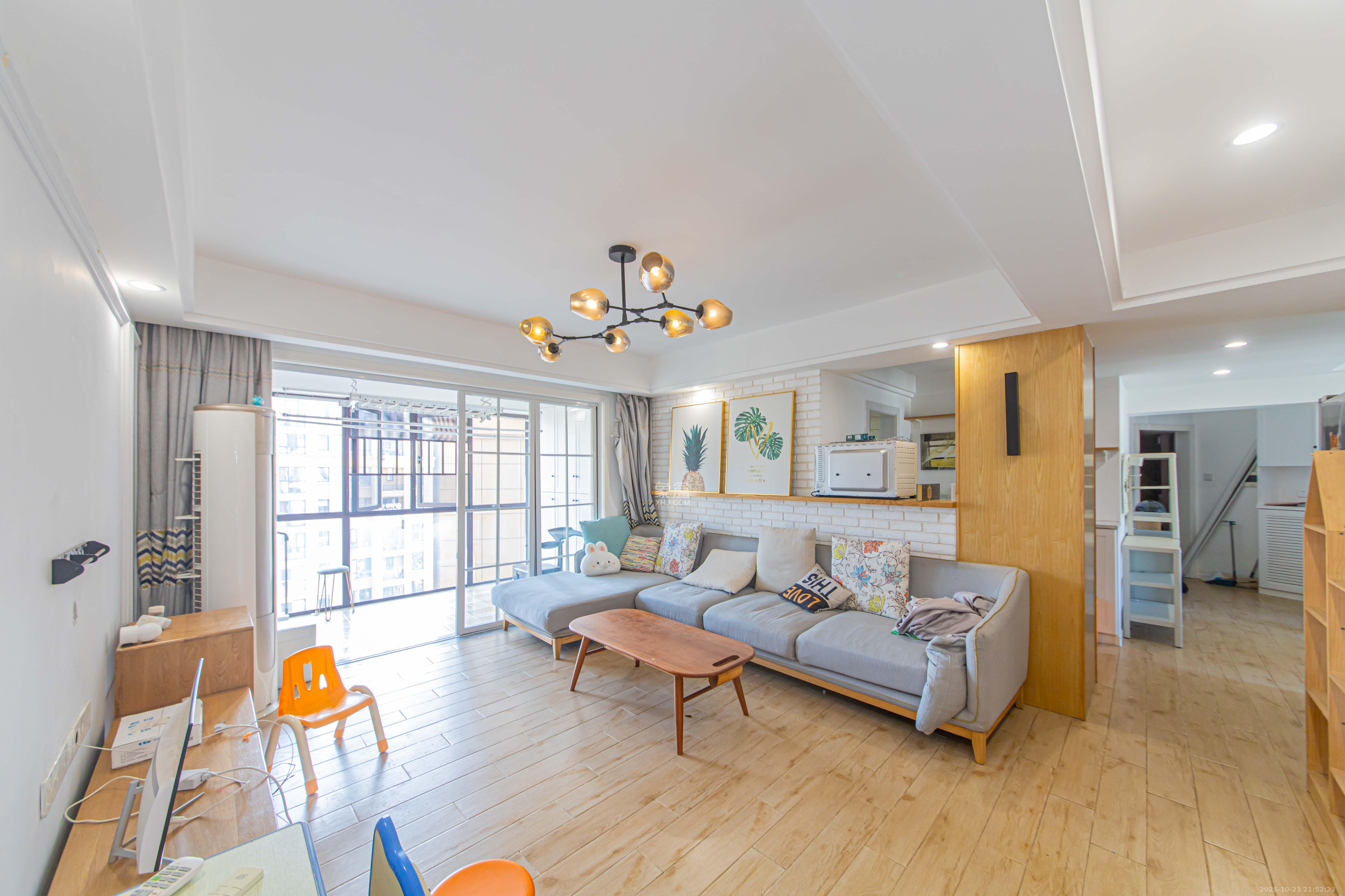 鑫远悦城(鑫远悦时代)  4室2厅2卫    108.0万 鑫远悦城(鑫远悦时代)  4室2厅2卫    108.0万客厅