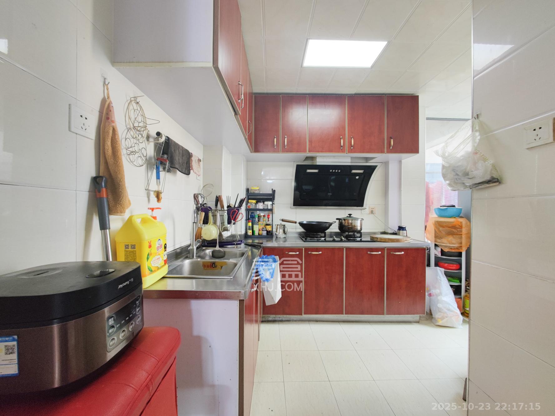 潇湘名城(新里程潇湘名城)  1室2厅2卫    96.0万厨房